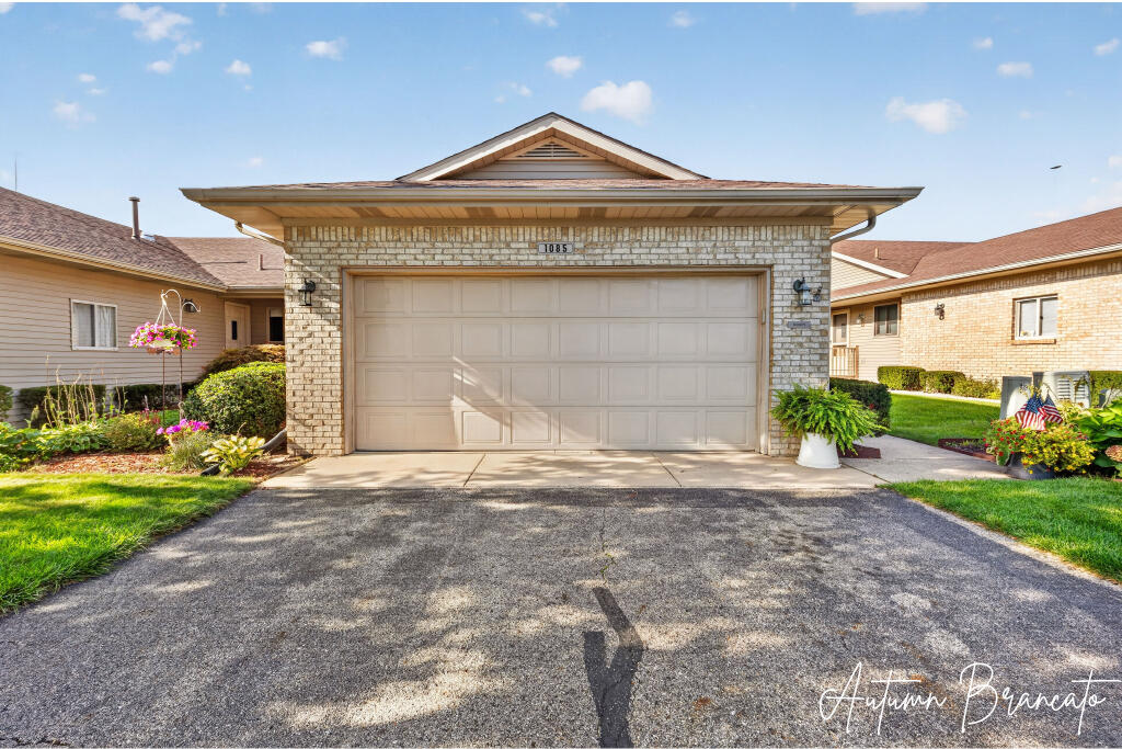 1085 Amber Cove Drive SW Byron Center MI 49315