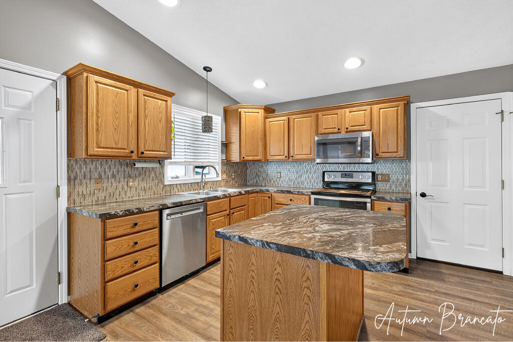 1085 Amber Cove Drive SW Byron Center MI 49315