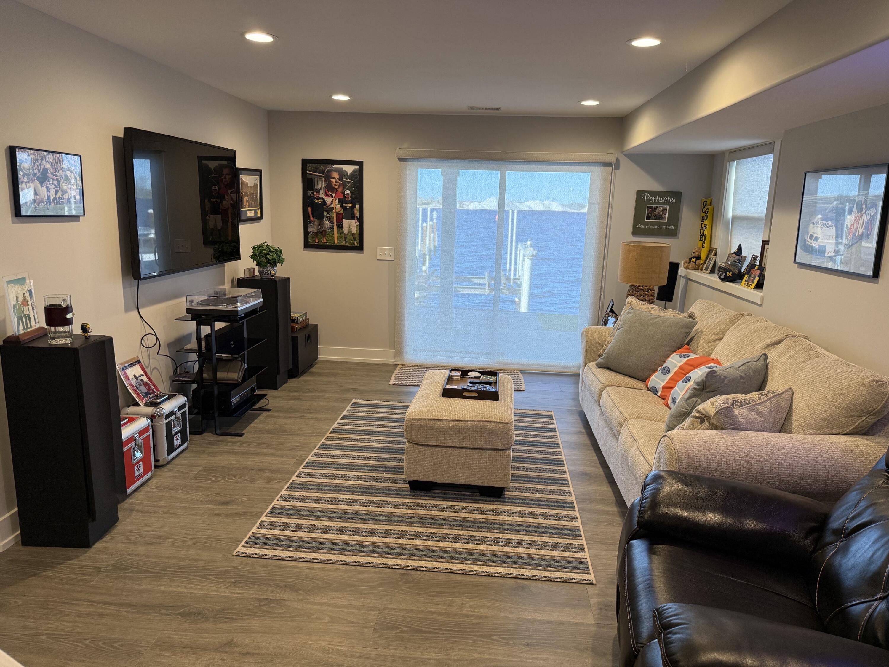 303 Terrace Point Circle Muskegon MI 49440