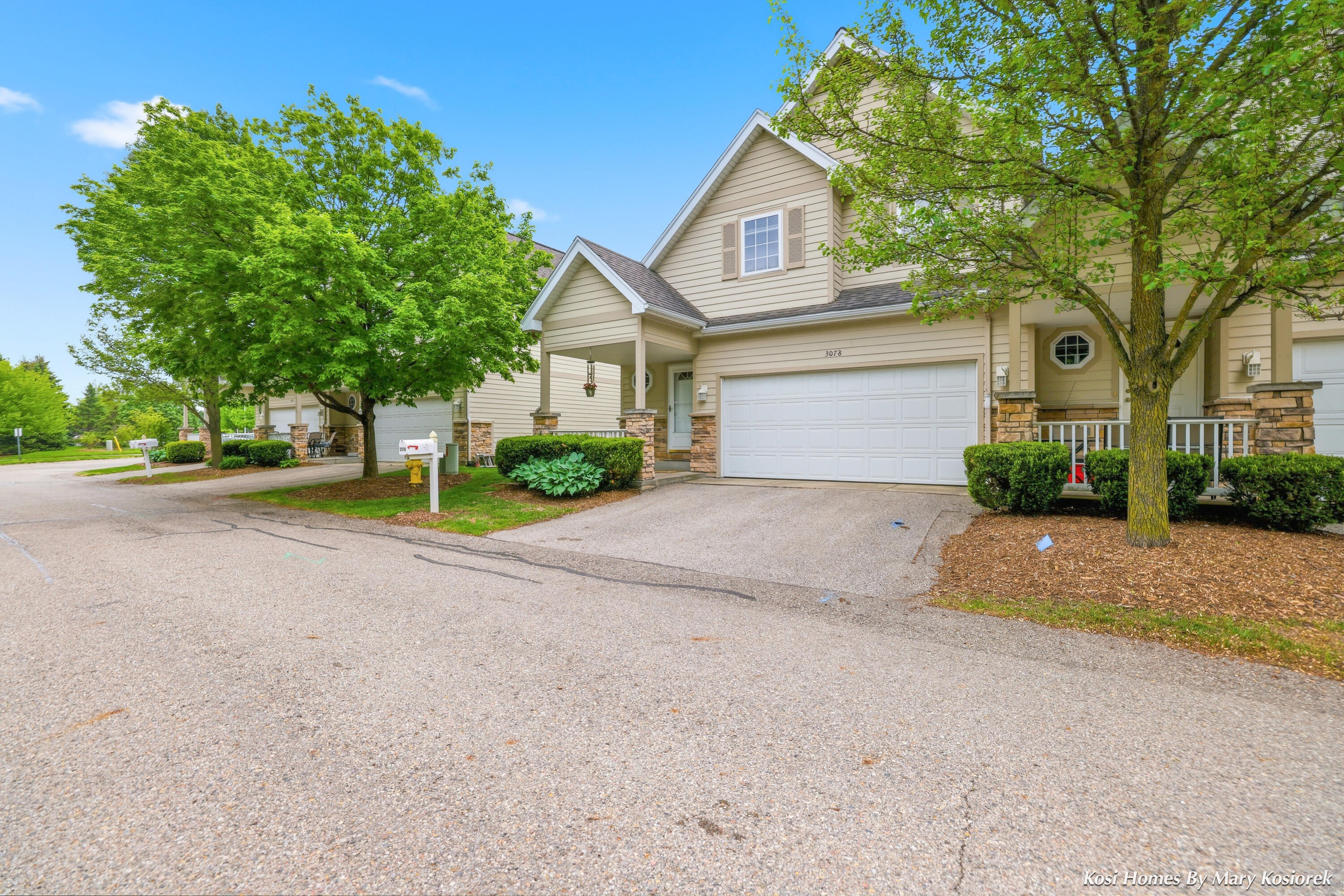 3078 Ledgestone Place NE Grand Rapids MI 49525