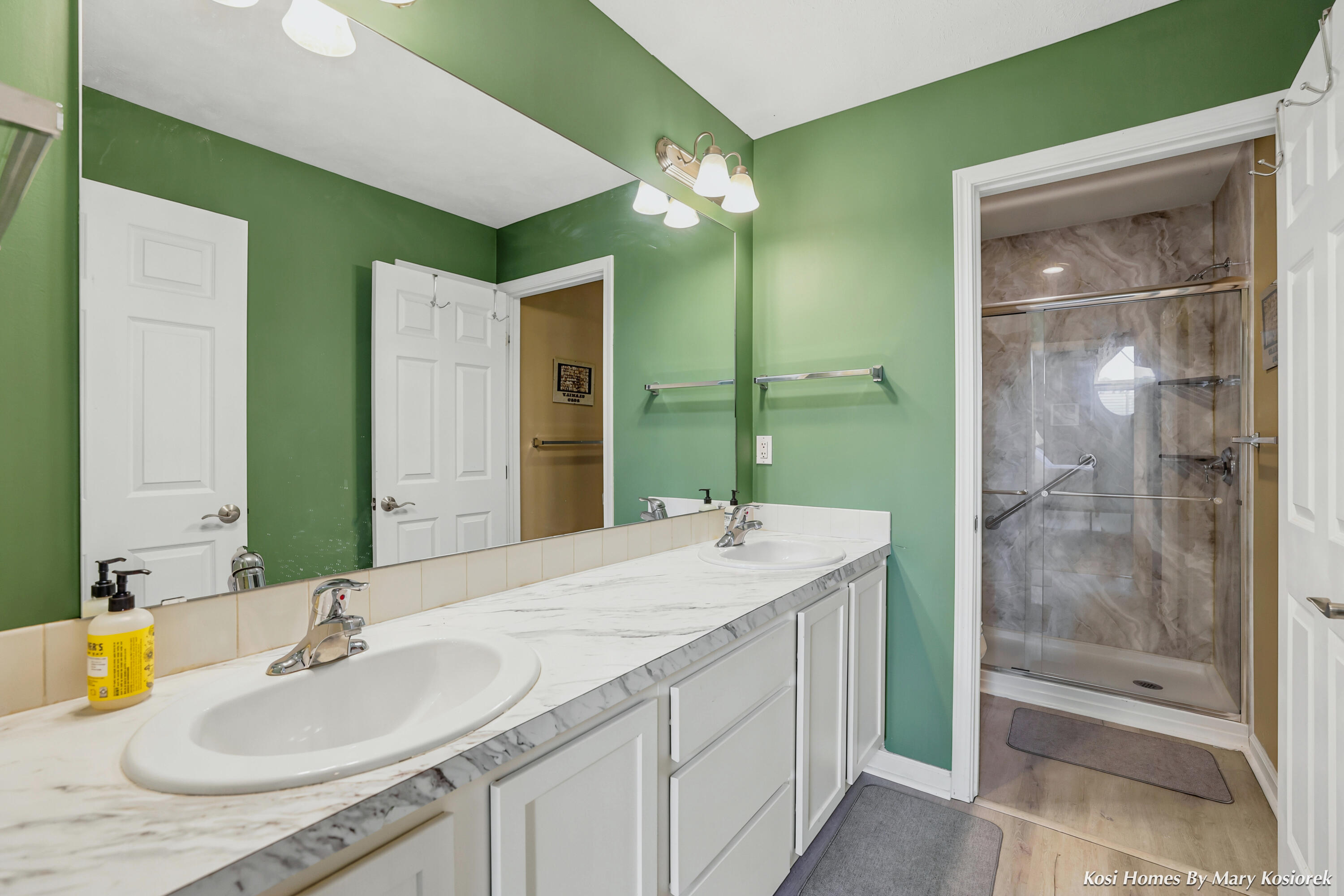 3078 Ledgestone Place NE Grand Rapids MI 49525