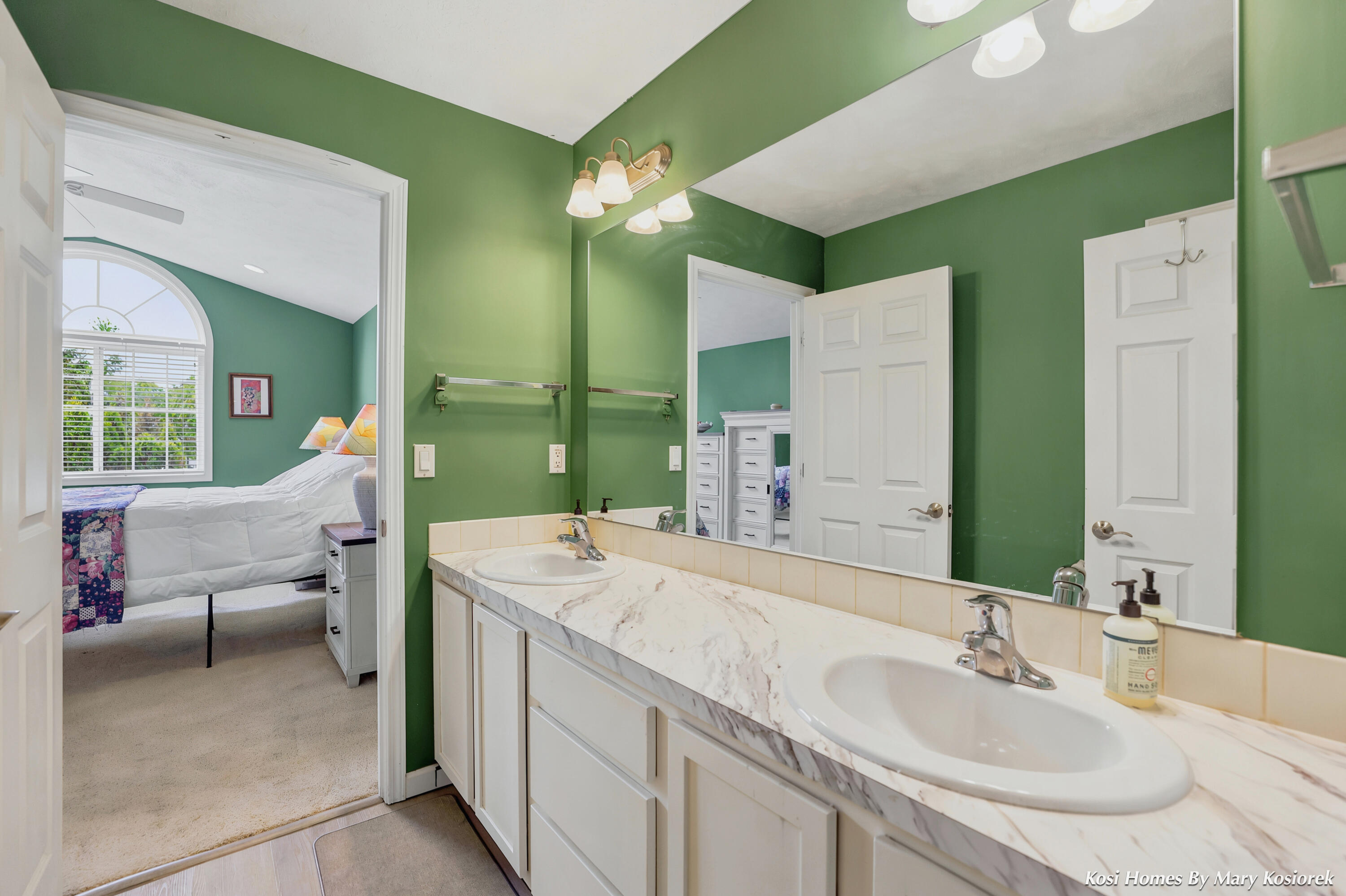 3078 Ledgestone Place NE Grand Rapids MI 49525