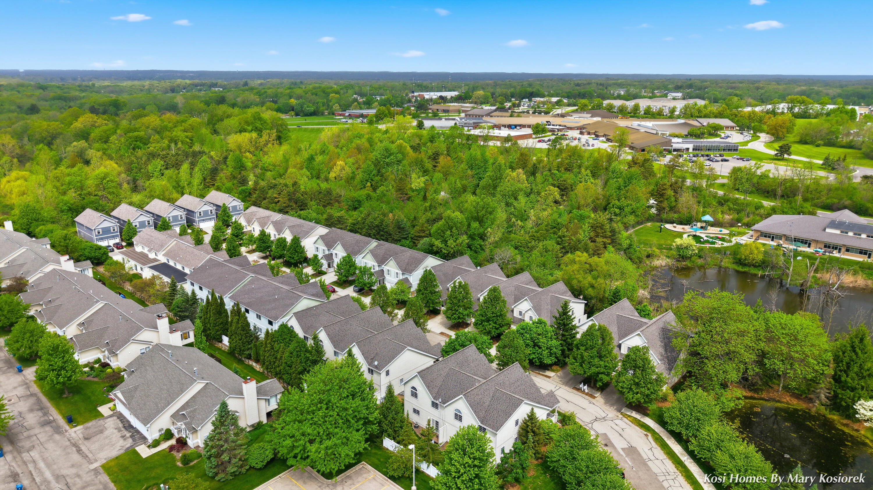 3078 Ledgestone Place NE Grand Rapids MI 49525