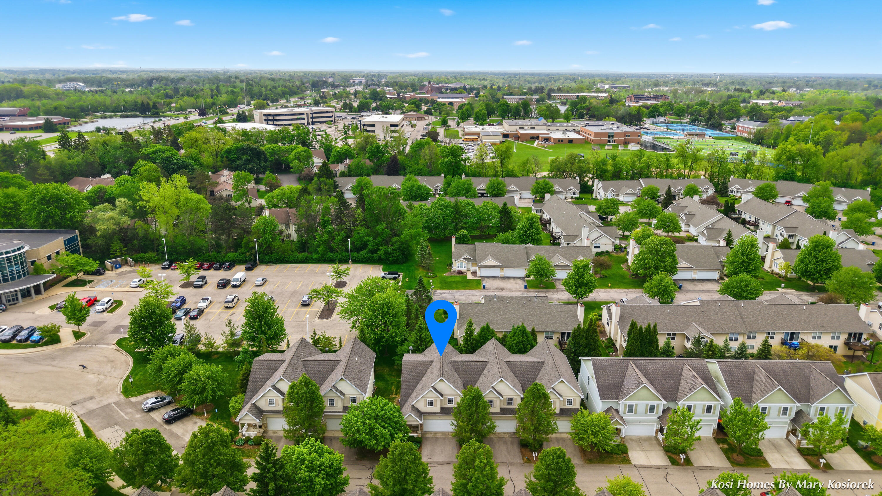 3078 Ledgestone Place NE Grand Rapids MI 49525