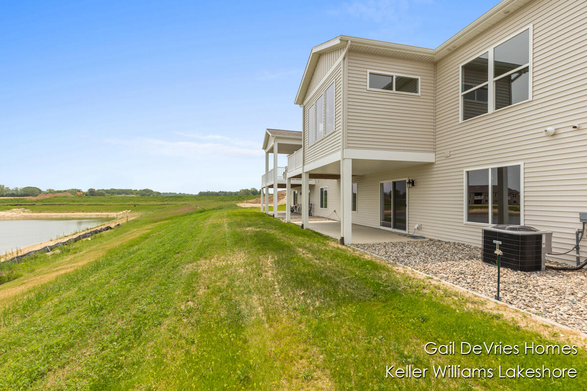 4494 Meadow Pond Way Hamilton MI 49419