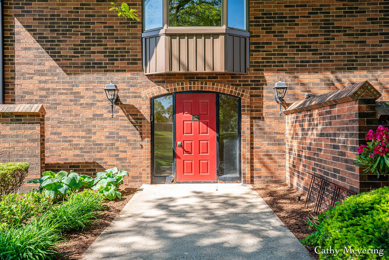 3181 Charlevoix Drive SE Grand Rapids MI 49546