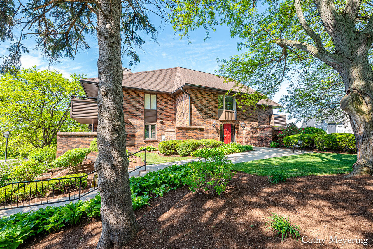 3181 Charlevoix Drive SE Grand Rapids MI 49546