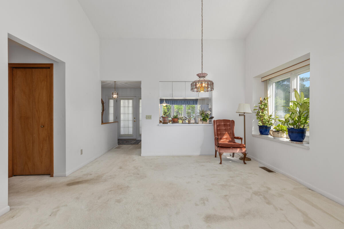 2736 Mulford Drive SE Grand Rapids MI 49546
