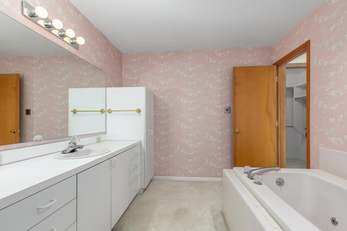 2736 Mulford Drive SE Grand Rapids MI 49546