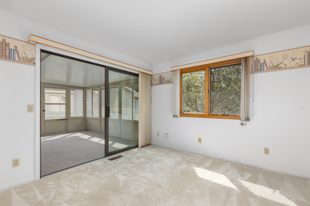 2736 Mulford Drive SE Grand Rapids MI 49546
