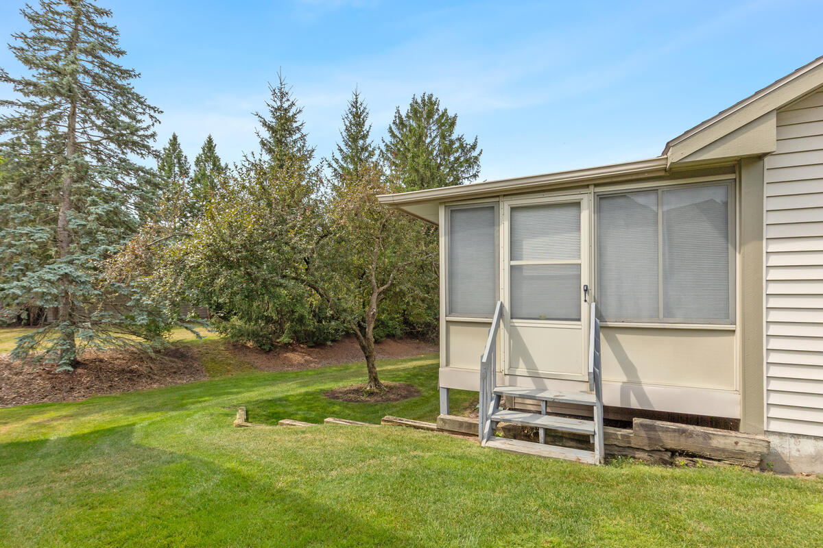 2736 Mulford Drive SE Grand Rapids MI 49546