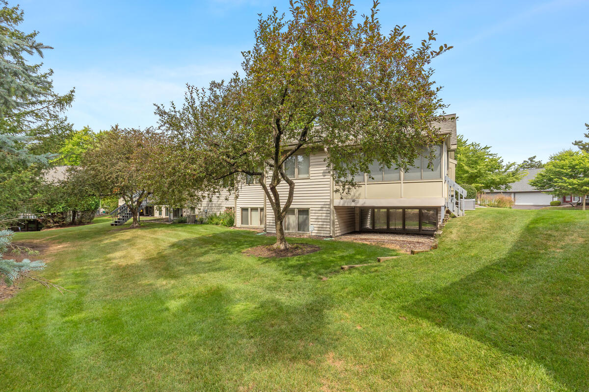 2736 Mulford Drive SE Grand Rapids MI 49546