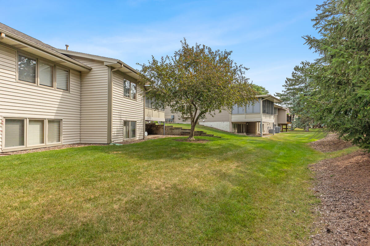 2736 Mulford Drive SE Grand Rapids MI 49546