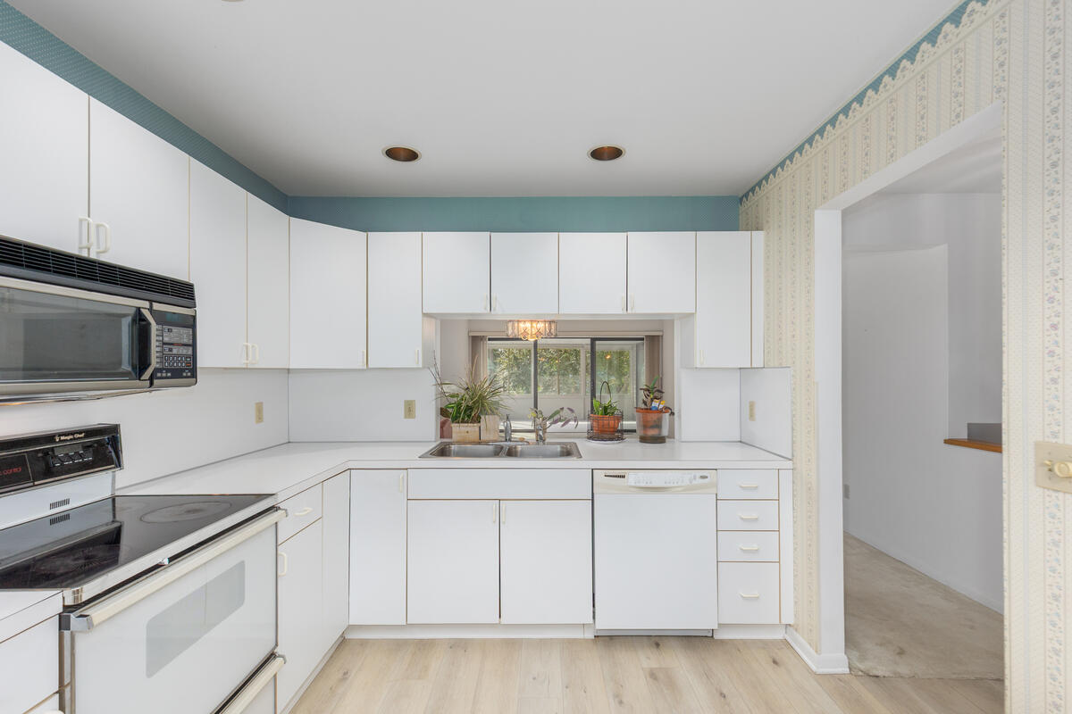 2736 Mulford Drive SE Grand Rapids MI 49546