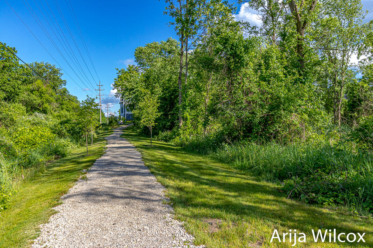 643 Greenslate Drive SE Ada MI 49301