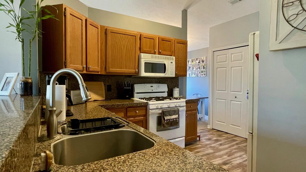 169 Hunters Lane NE Rockford MI 49341