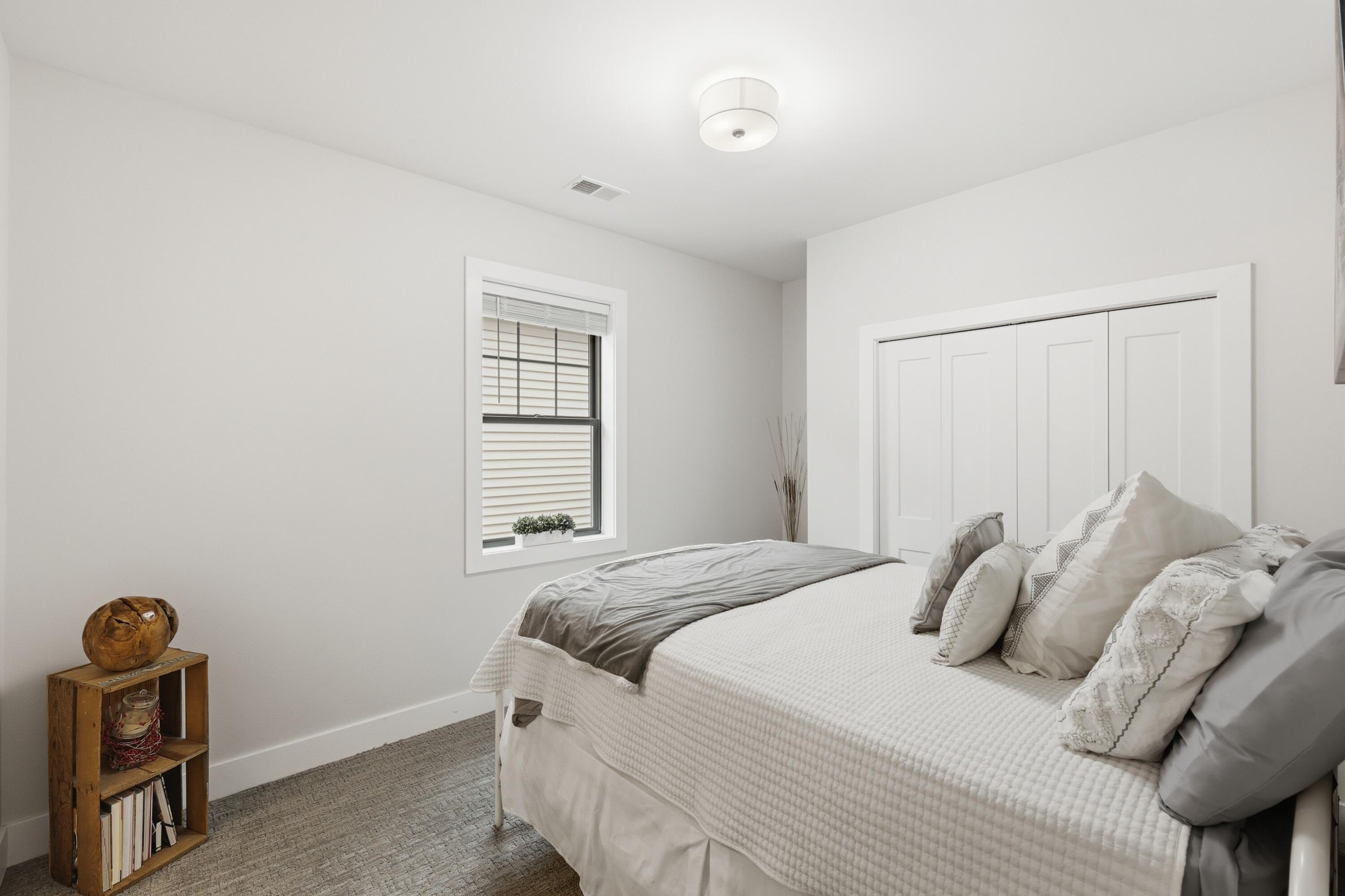 629 Fairview Avenue NE Grand Rapids MI 49503