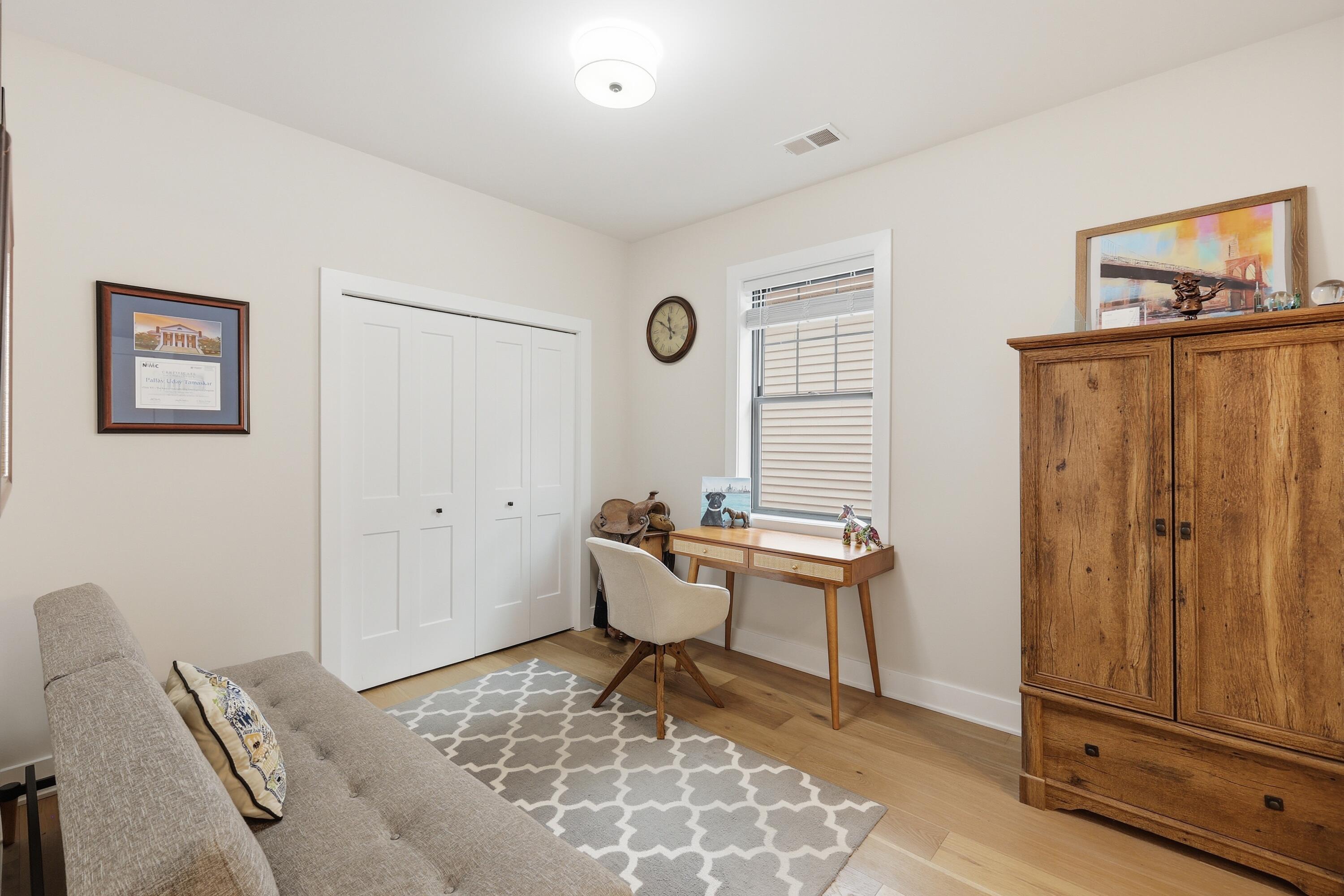 629 Fairview Avenue NE Grand Rapids MI 49503