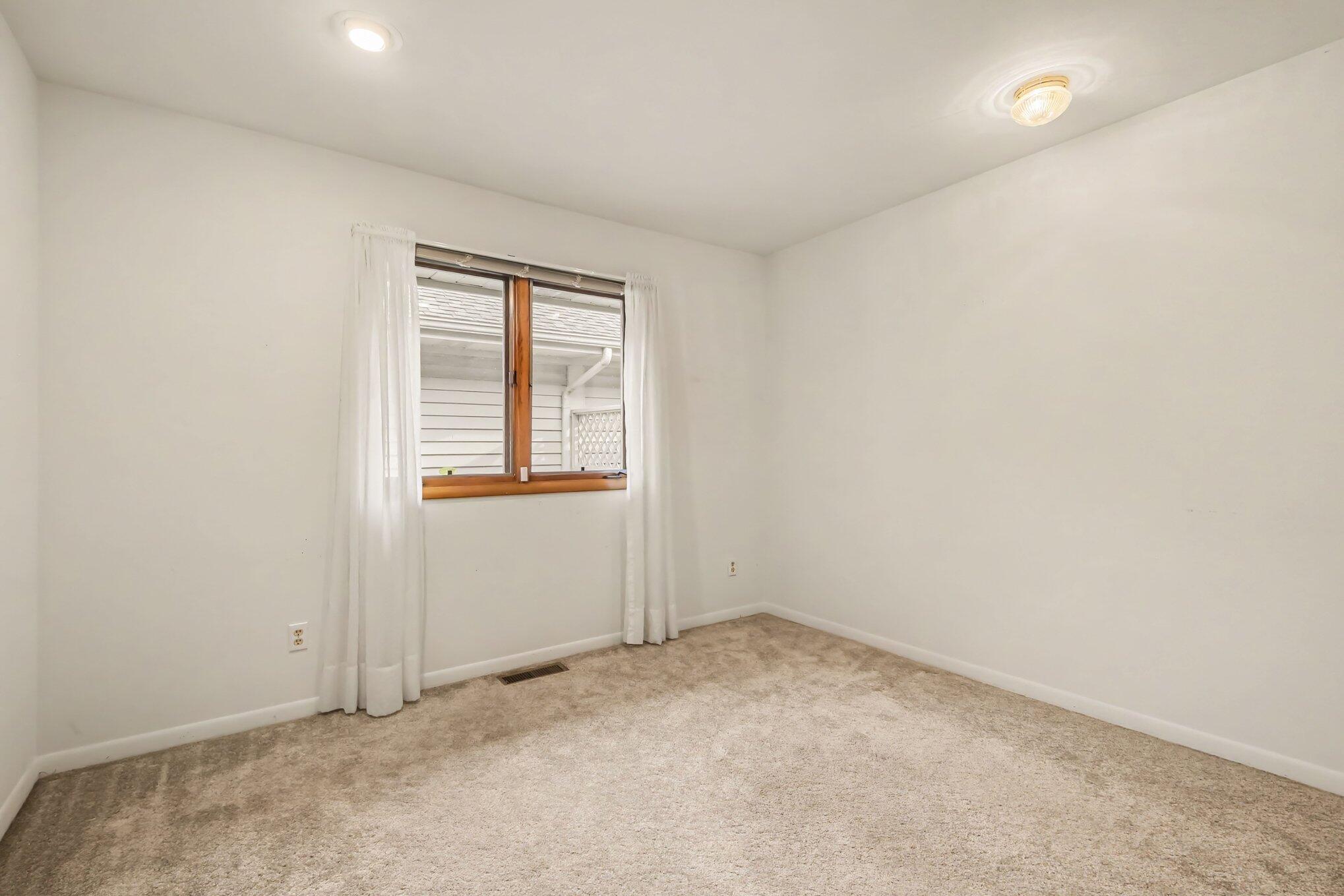 2748 SE Mulford Drive SE Drive SE Grand Rapids MI 49546