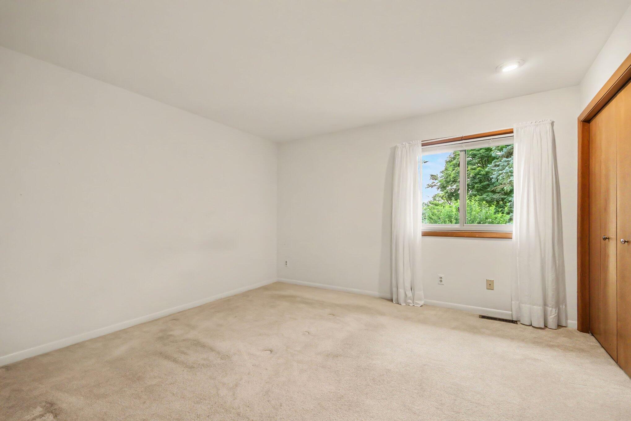 2748 SE Mulford Drive SE Drive SE Grand Rapids MI 49546
