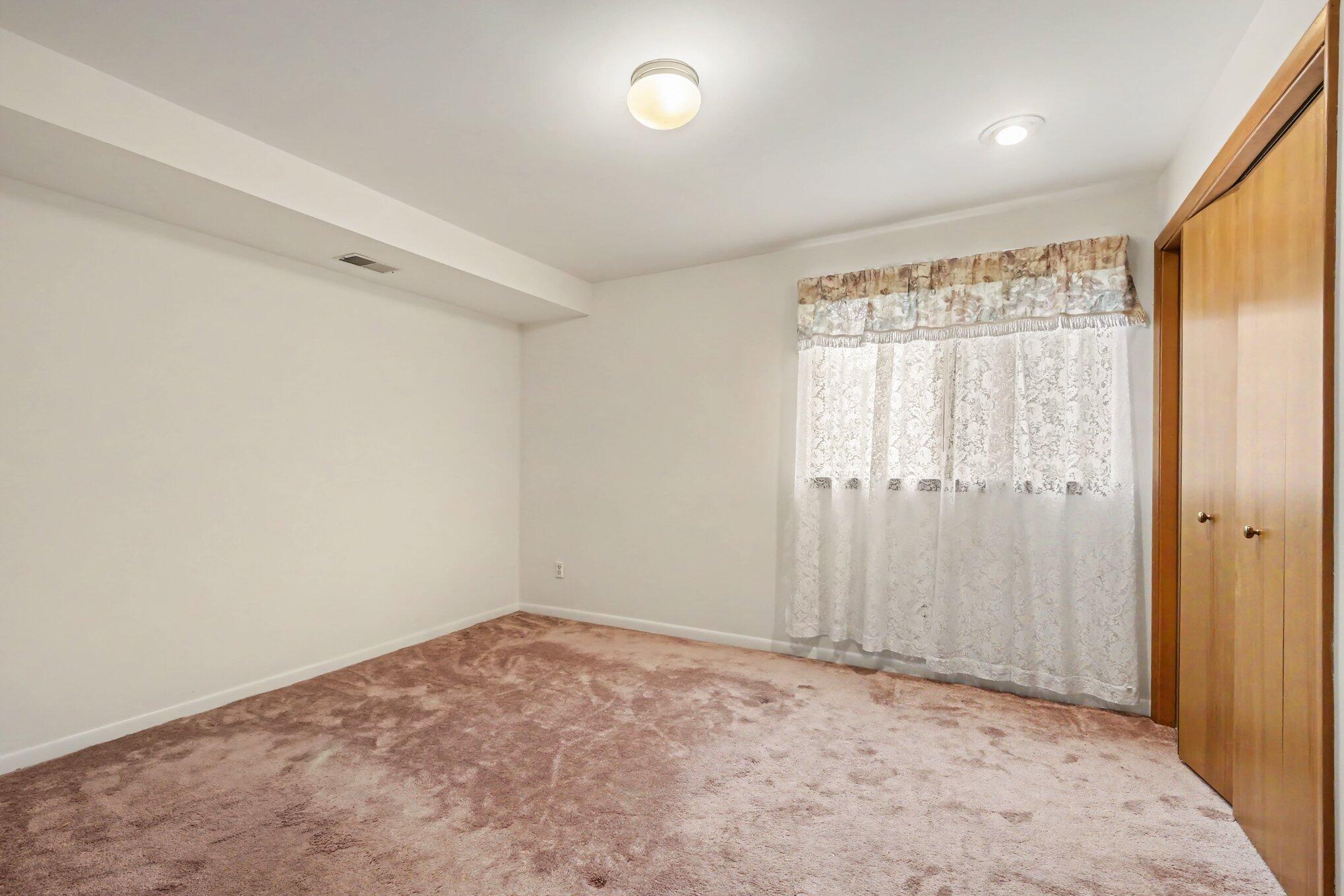 2748 SE Mulford Drive SE Drive SE Grand Rapids MI 49546