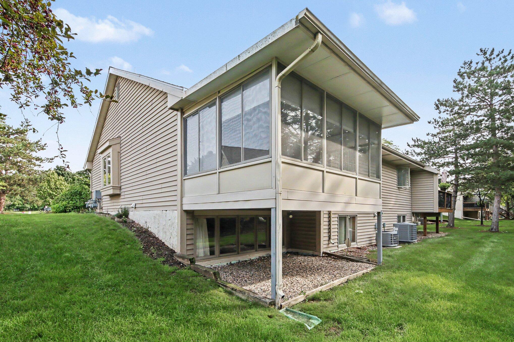 2748 SE Mulford Drive SE Drive SE Grand Rapids MI 49546