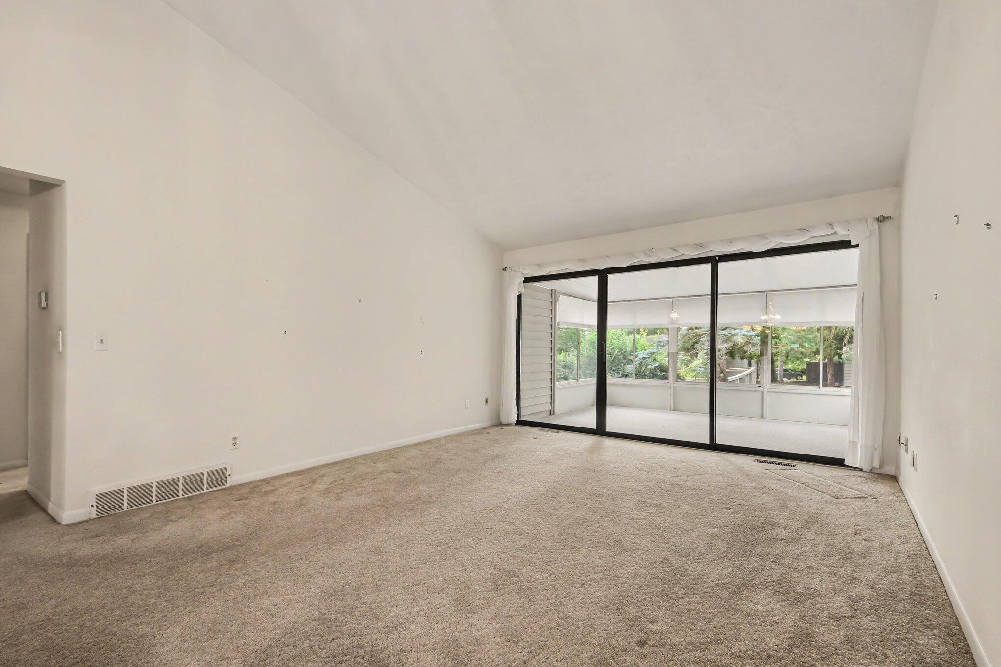 2748 SE Mulford Drive SE Drive SE Grand Rapids MI 49546