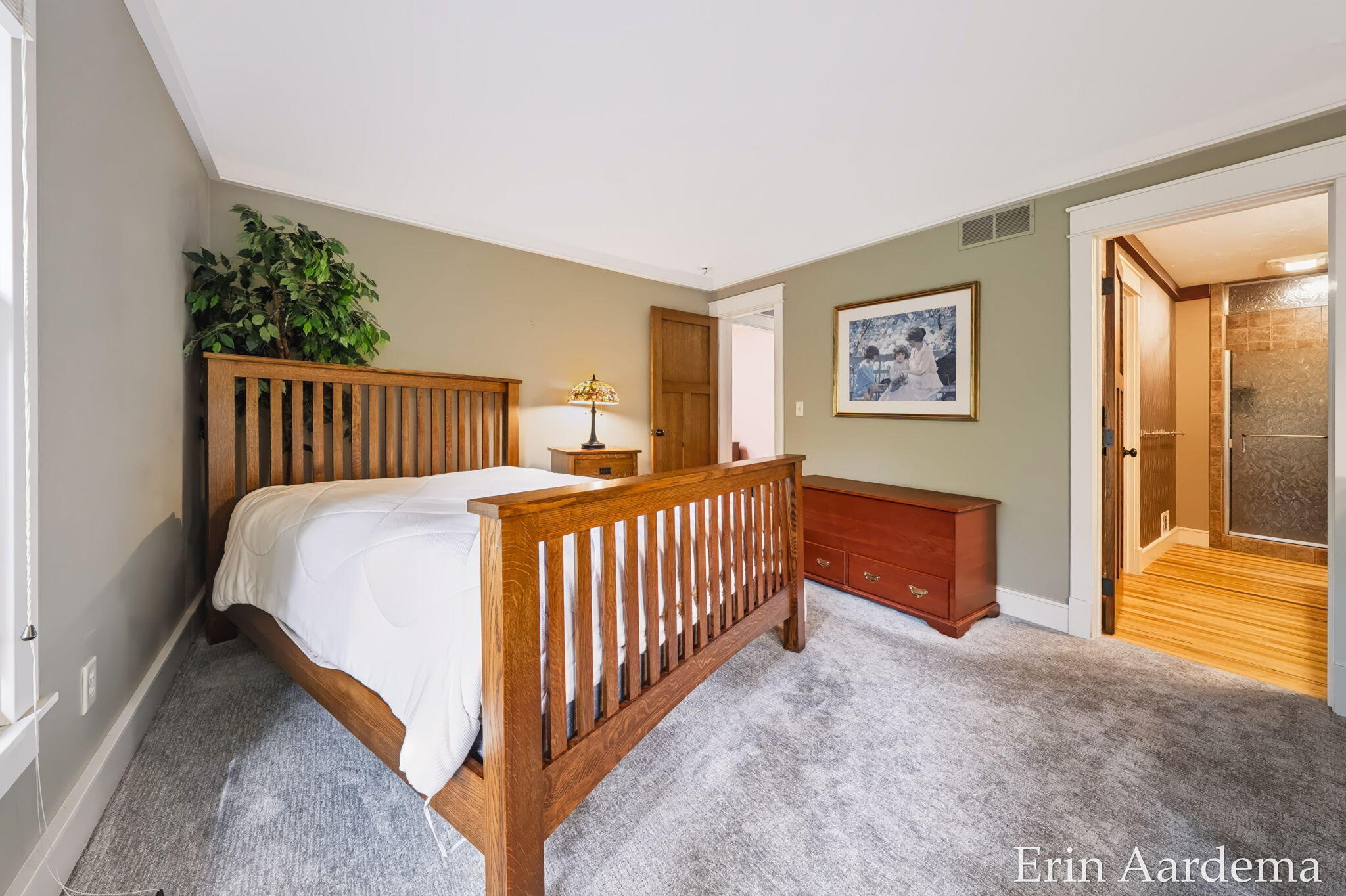 302 Foxcroft Circle Holland MI 49423