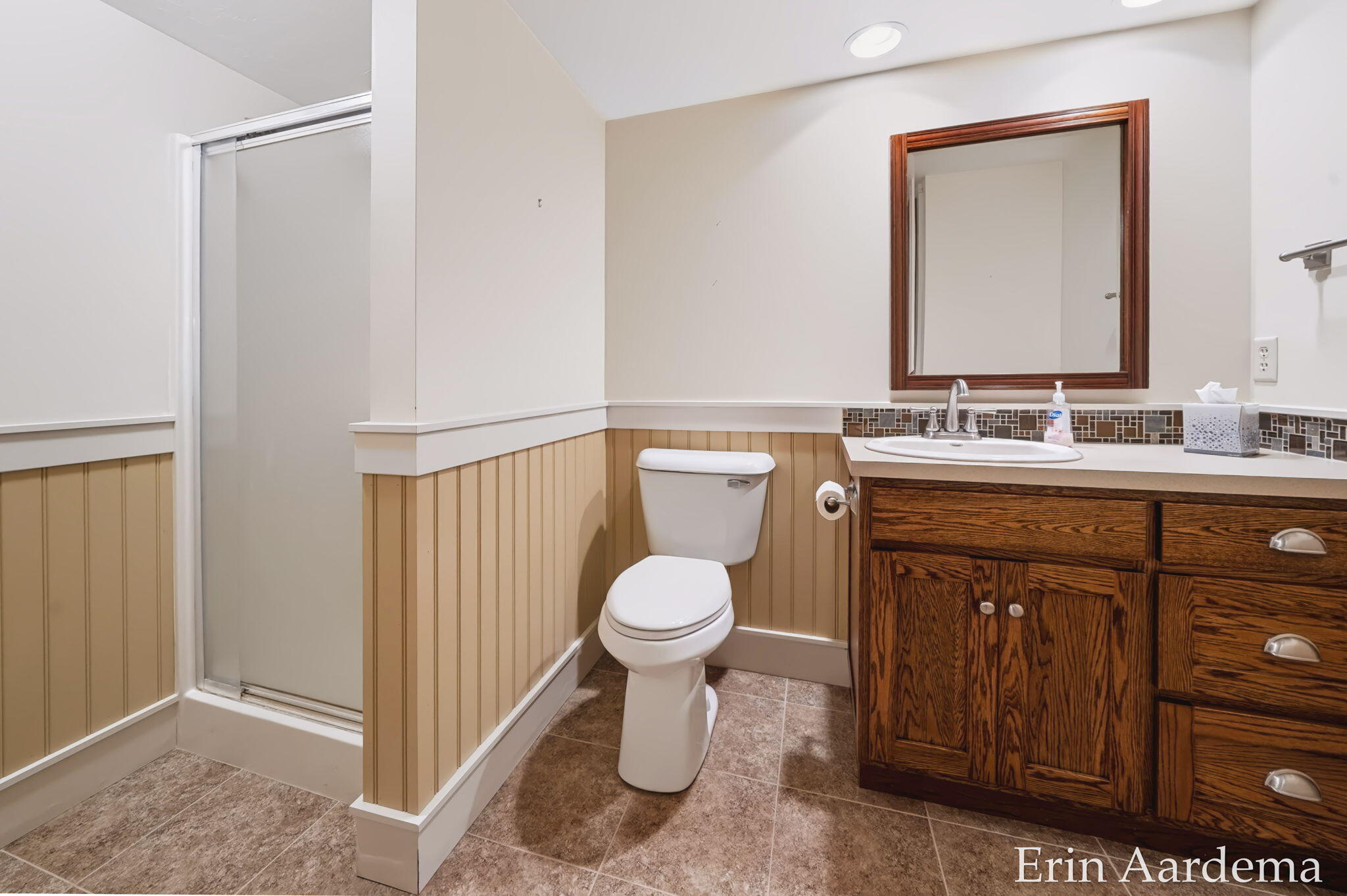 302 Foxcroft Circle Holland MI 49423