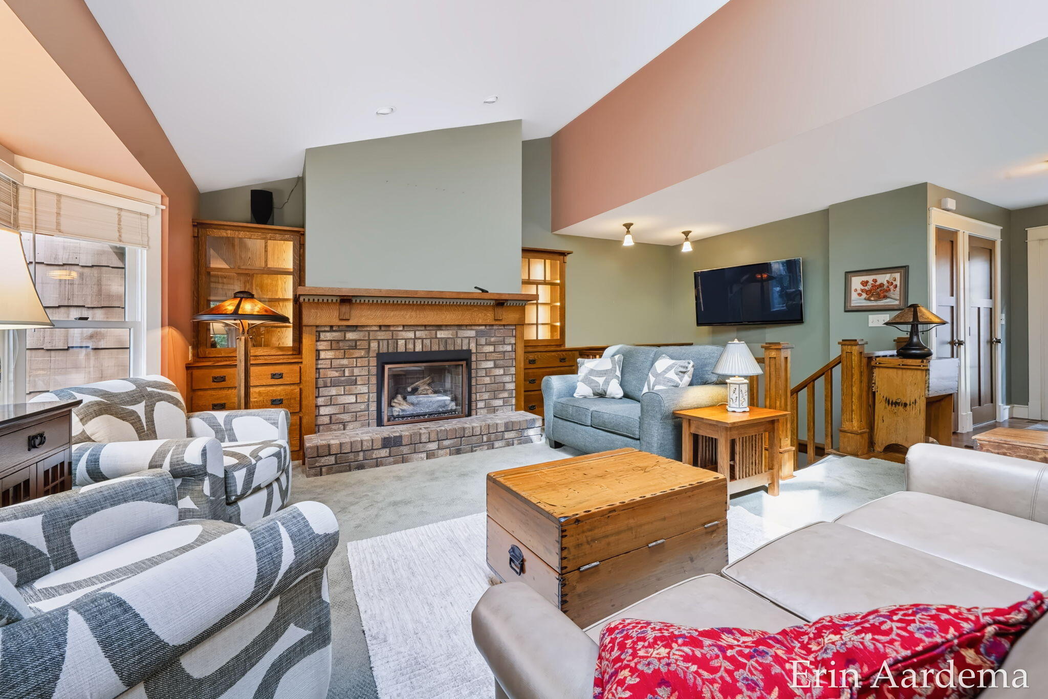 302 Foxcroft Circle Holland MI 49423