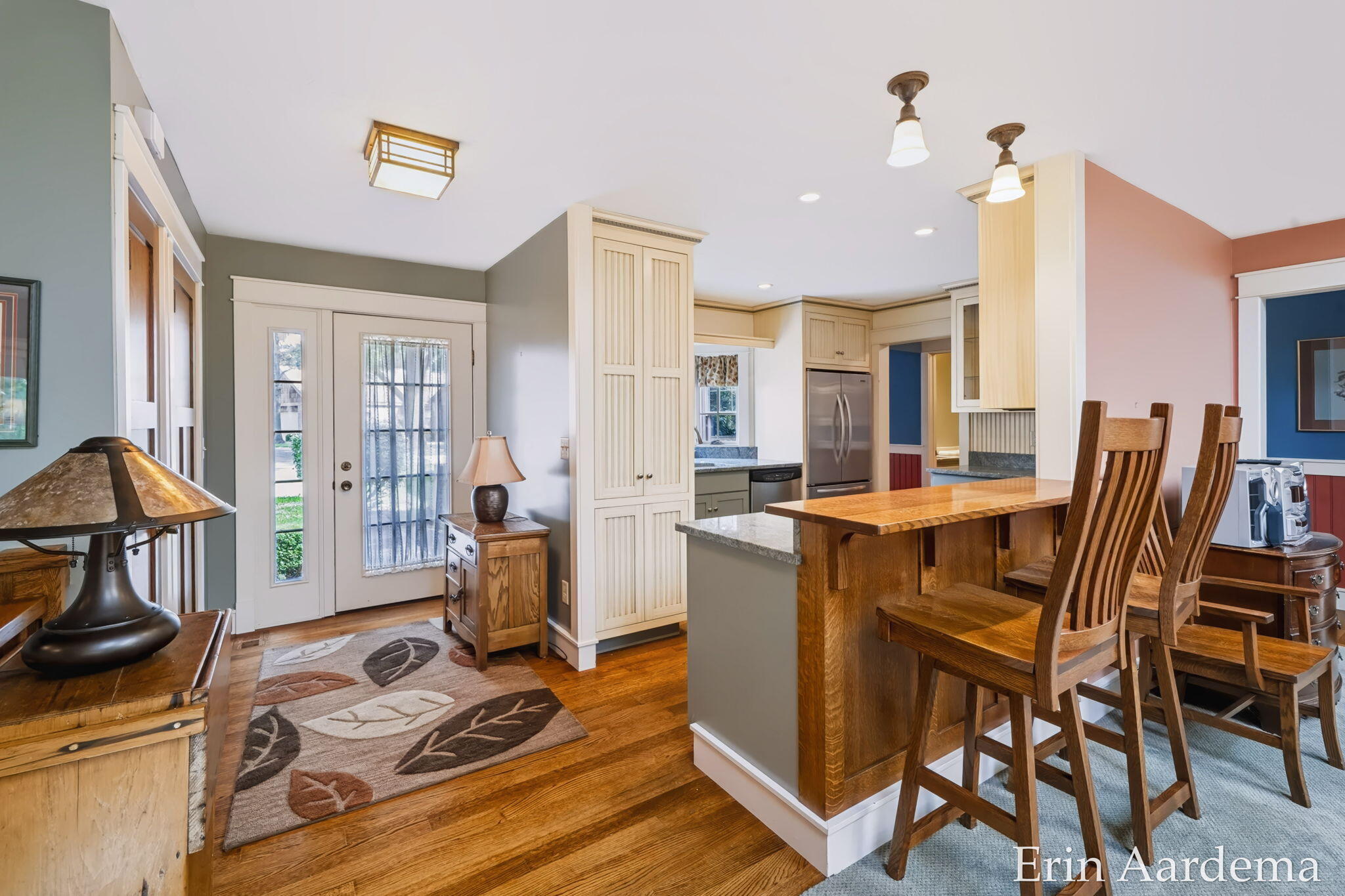 302 Foxcroft Circle Holland MI 49423