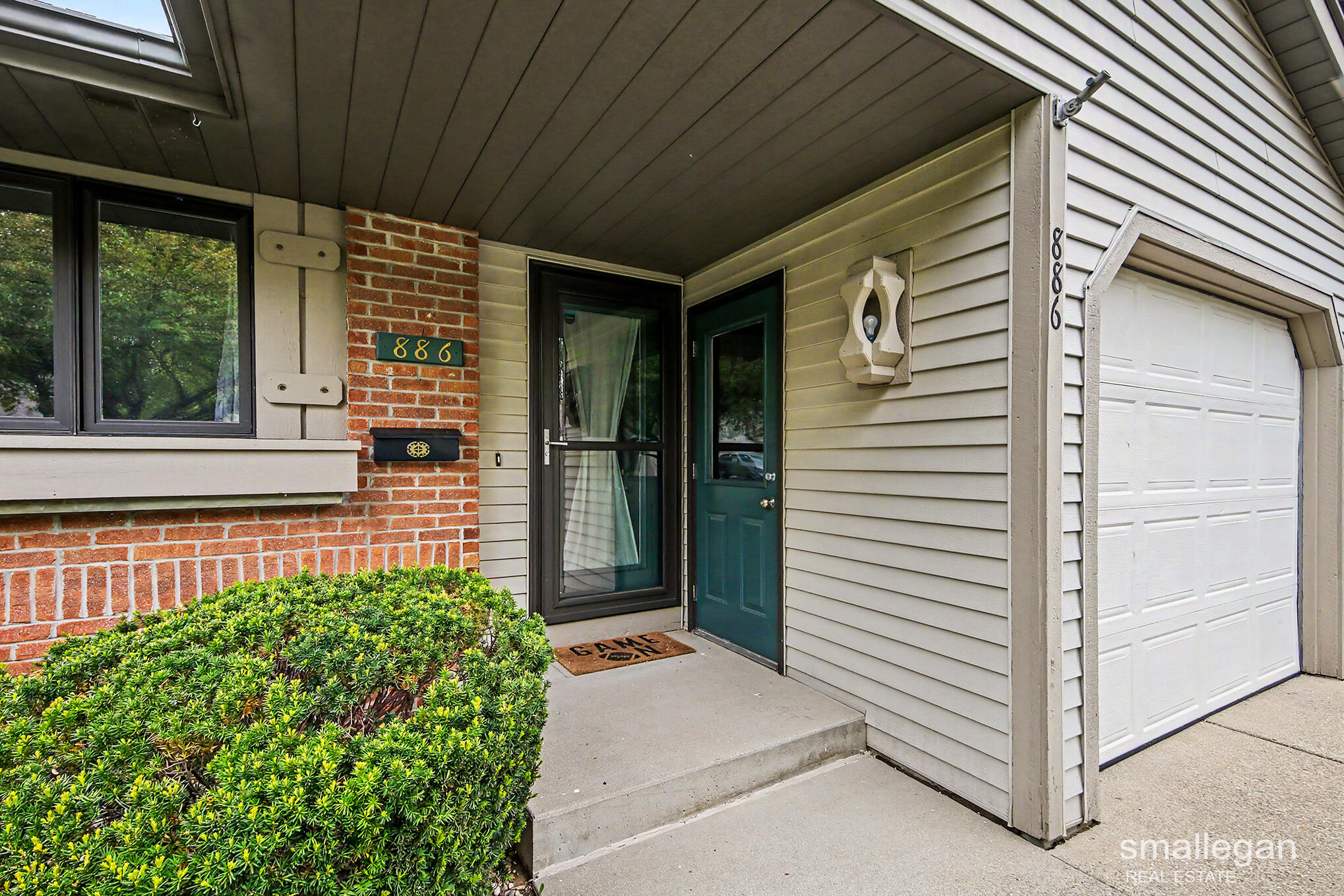 886 Harvest Drive Holland MI 49423