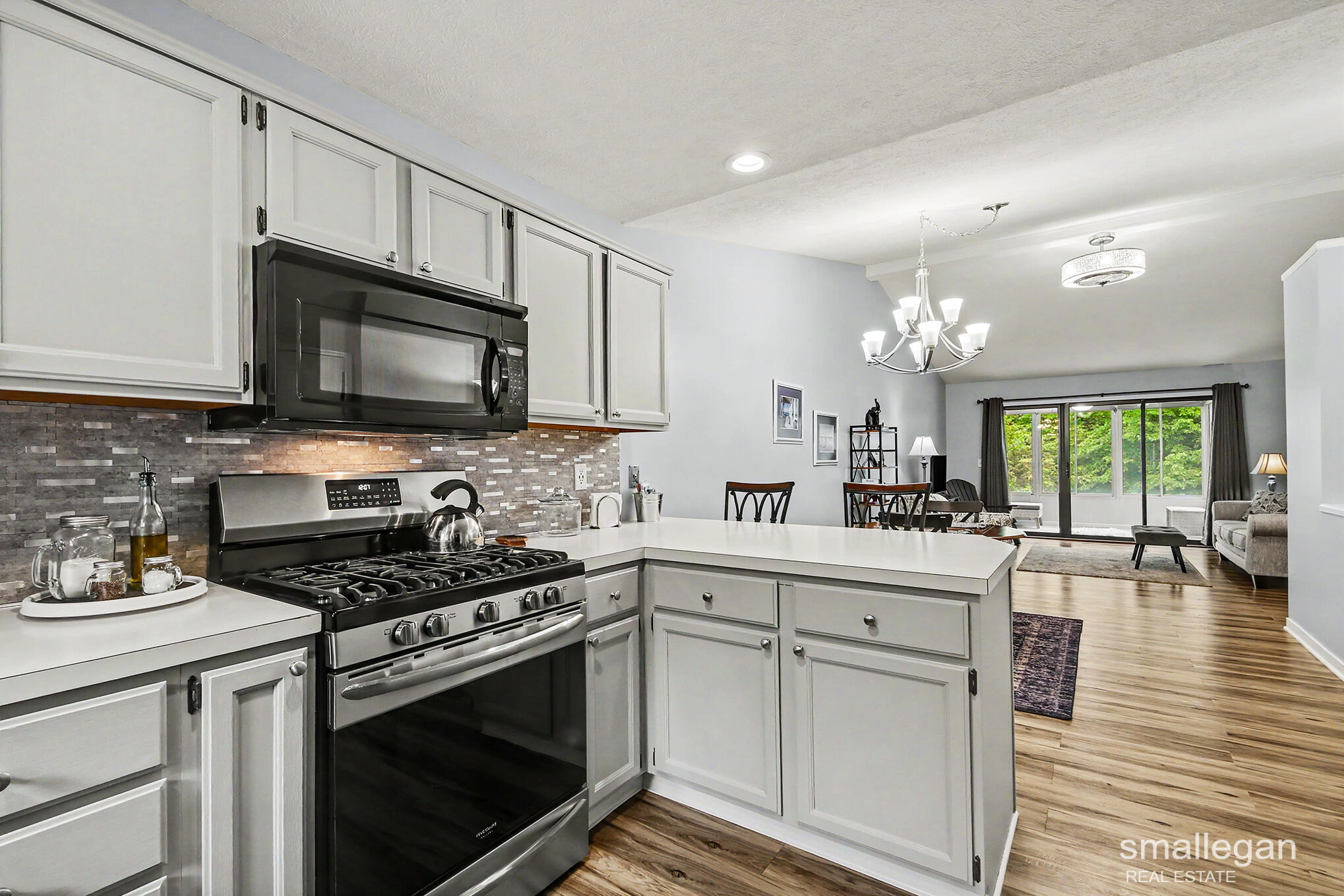 886 Harvest Drive Holland MI 49423