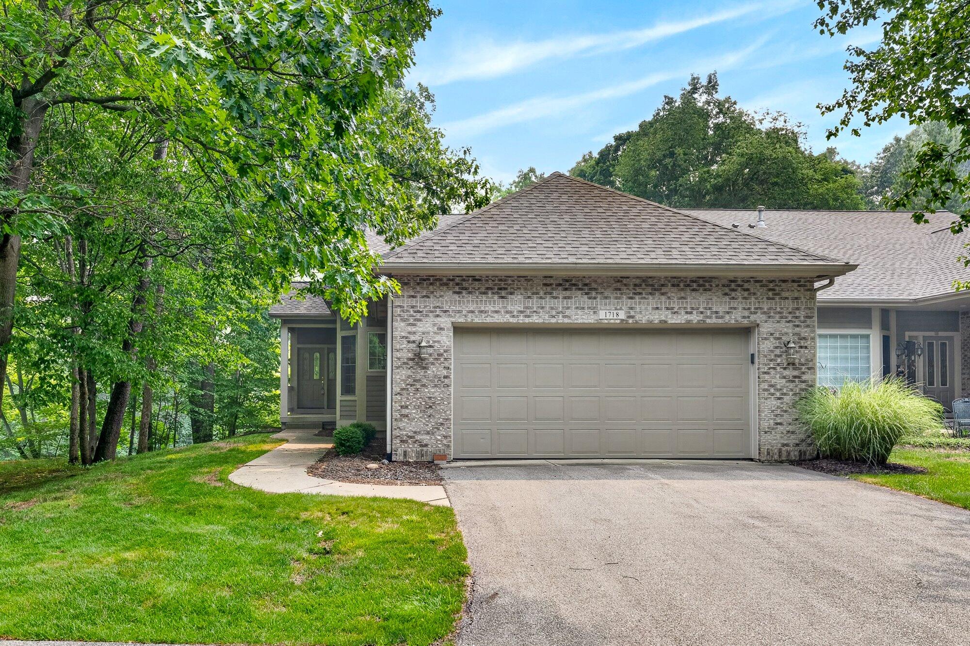 1718 Big Timber Court NE Grand Rapids MI 49505