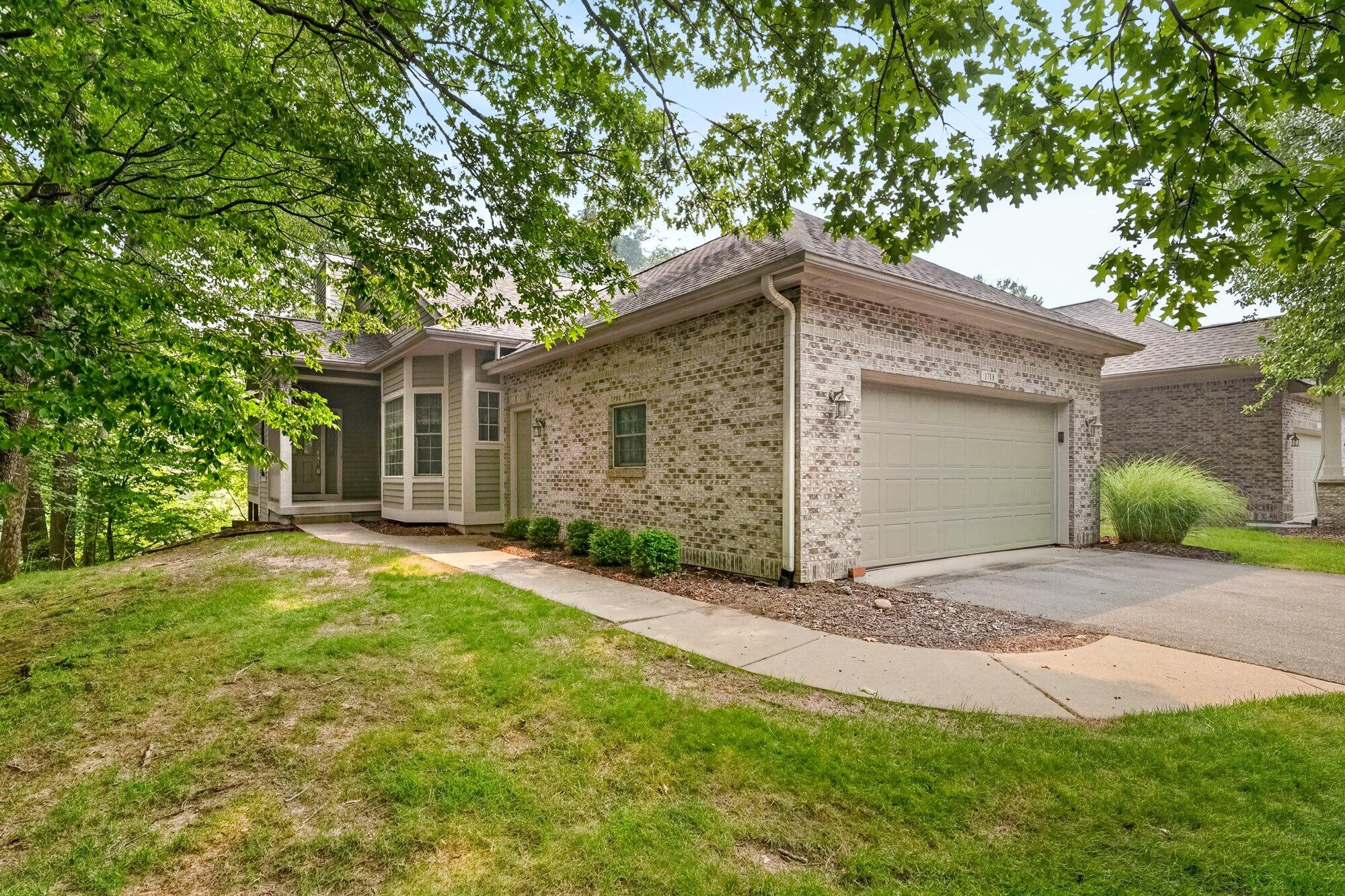 1718 Big Timber Court NE Grand Rapids MI 49505