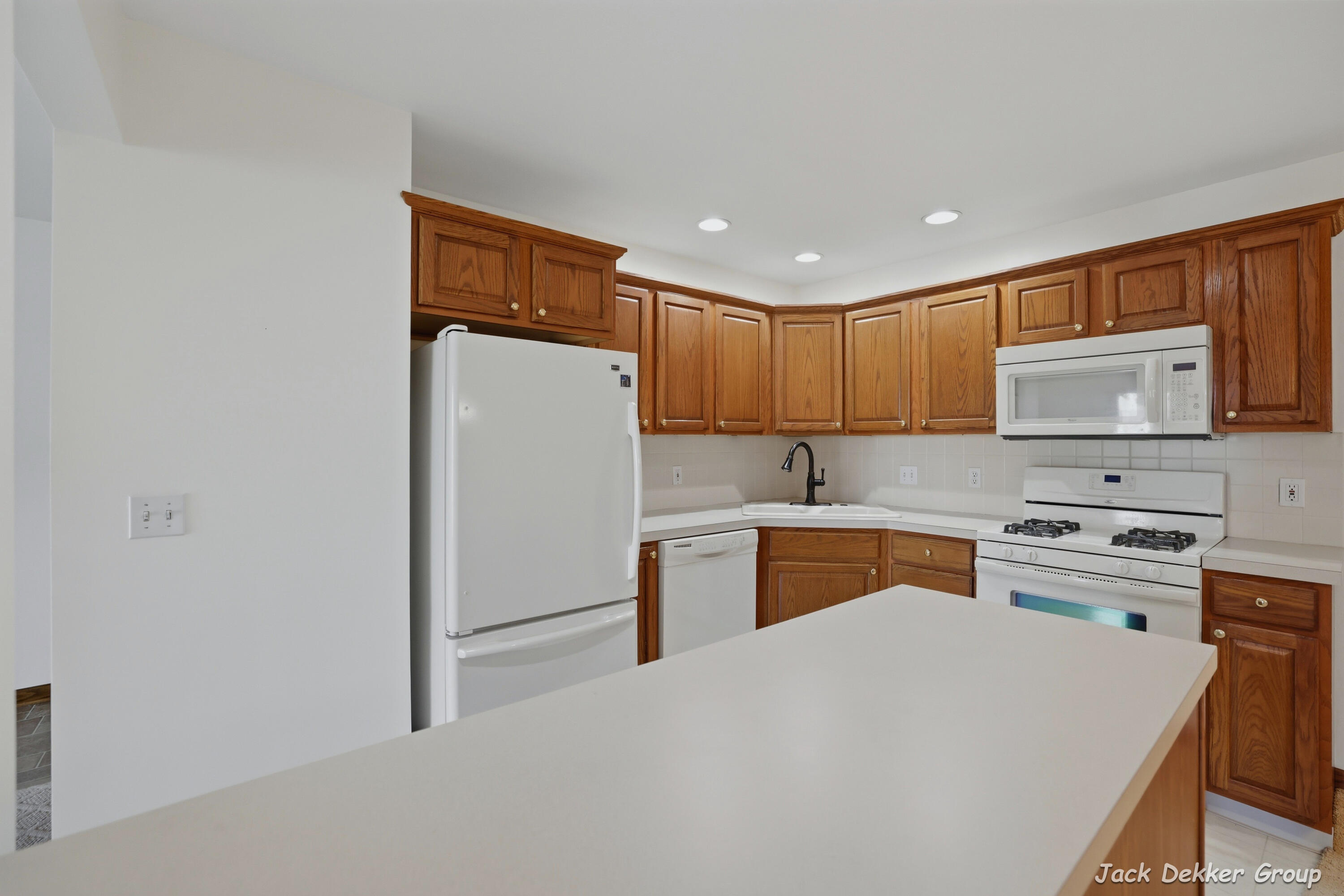 3153 E Crystal Waters Drive Holland MI 49424