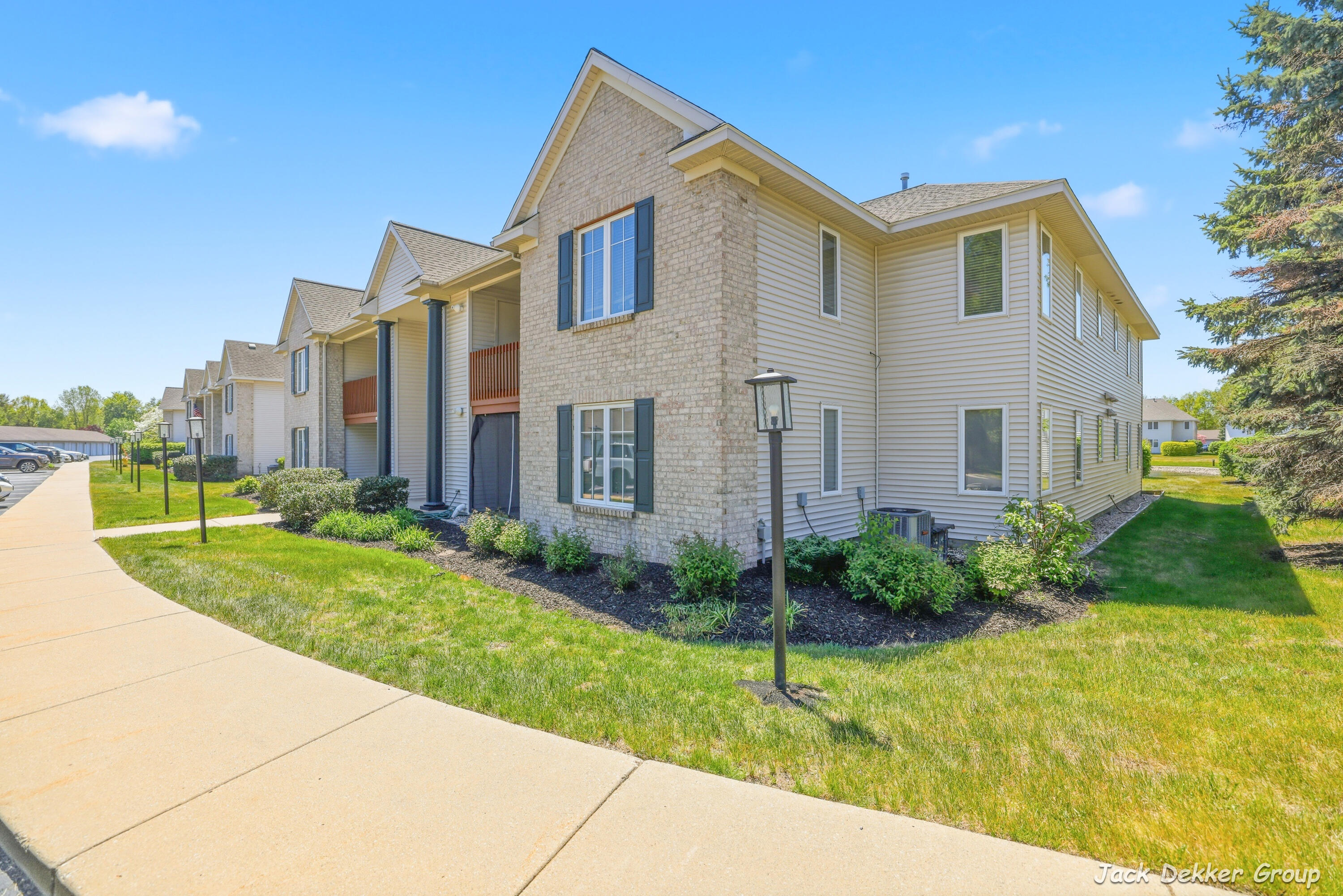 3153 E Crystal Waters Drive Holland MI 49424