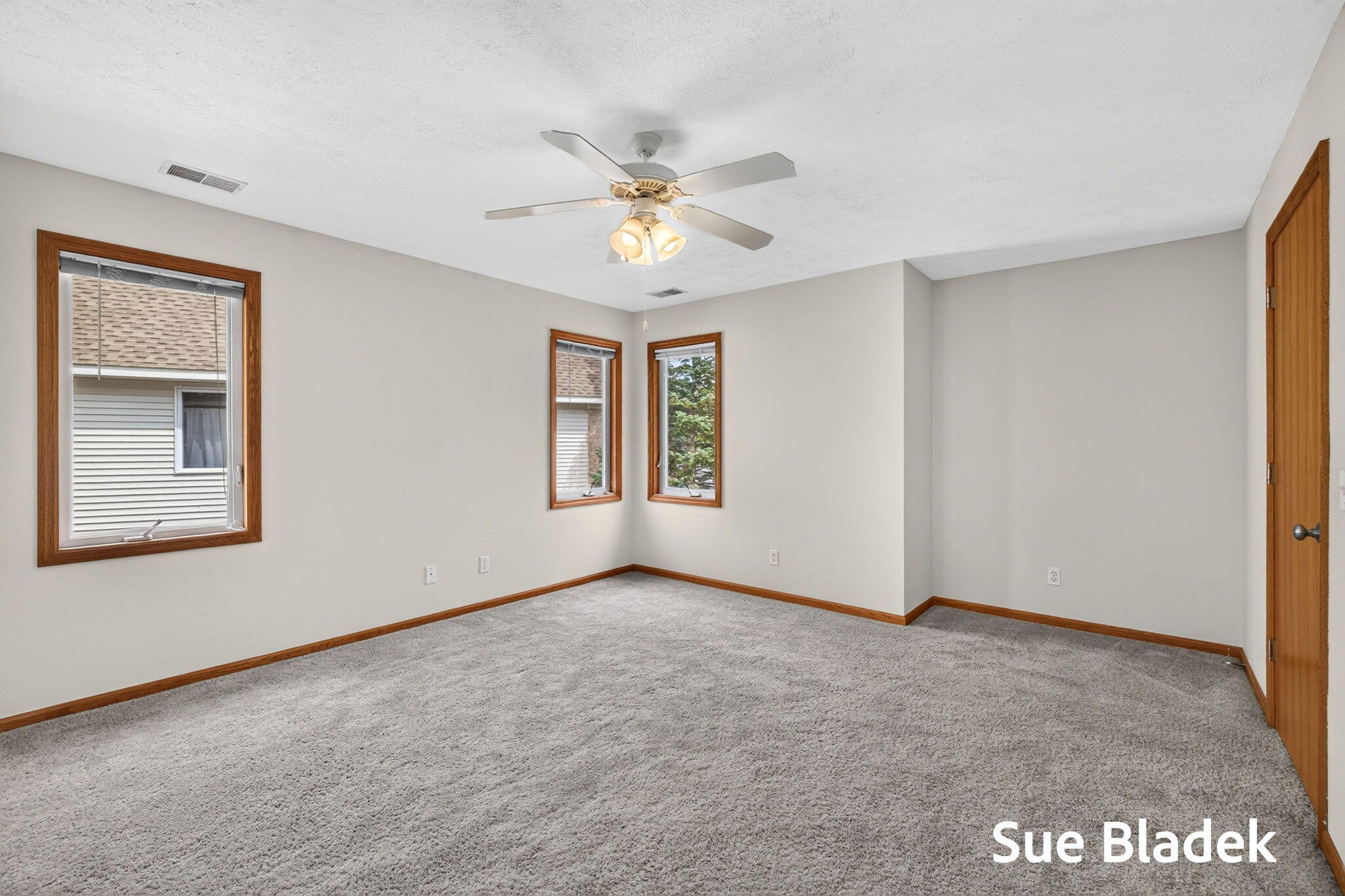 3089 E Crystal Waters Drive Holland MI 49424