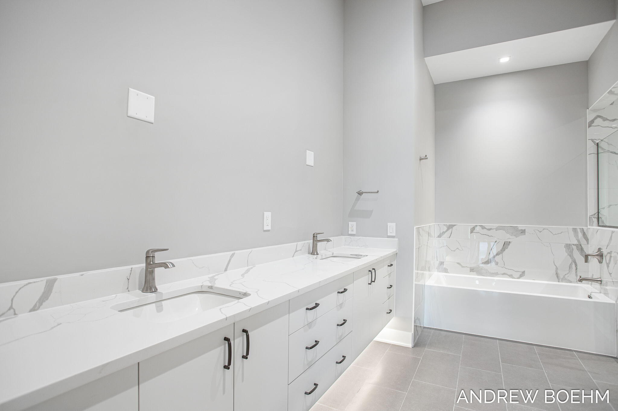 159 S River Avenue Holland MI 49423
