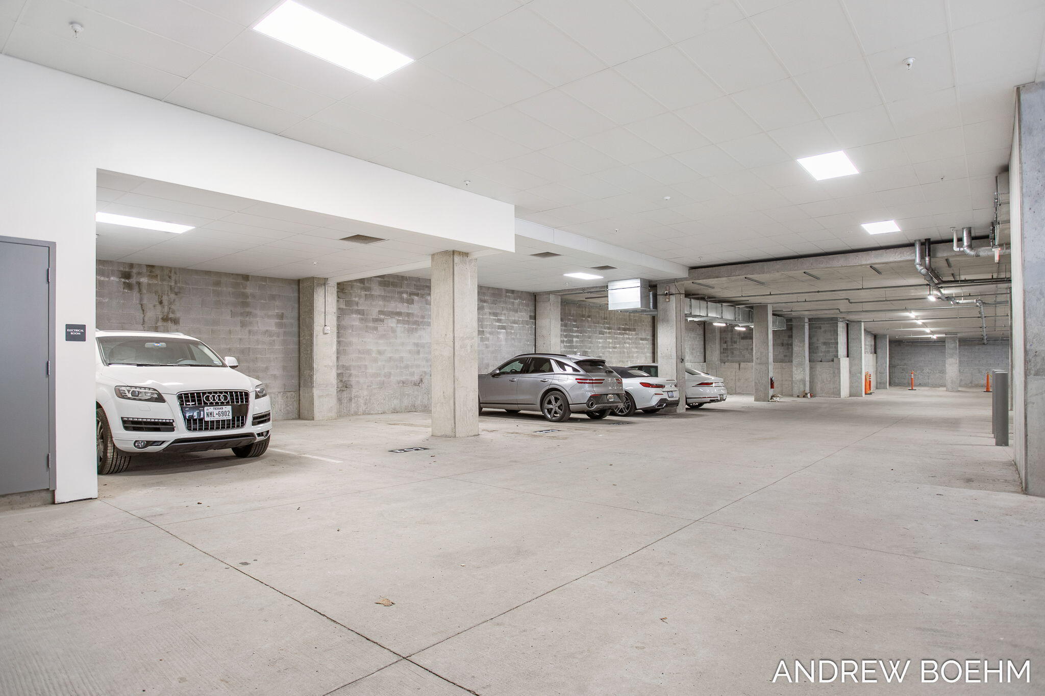 159 S River Avenue Holland MI 49423