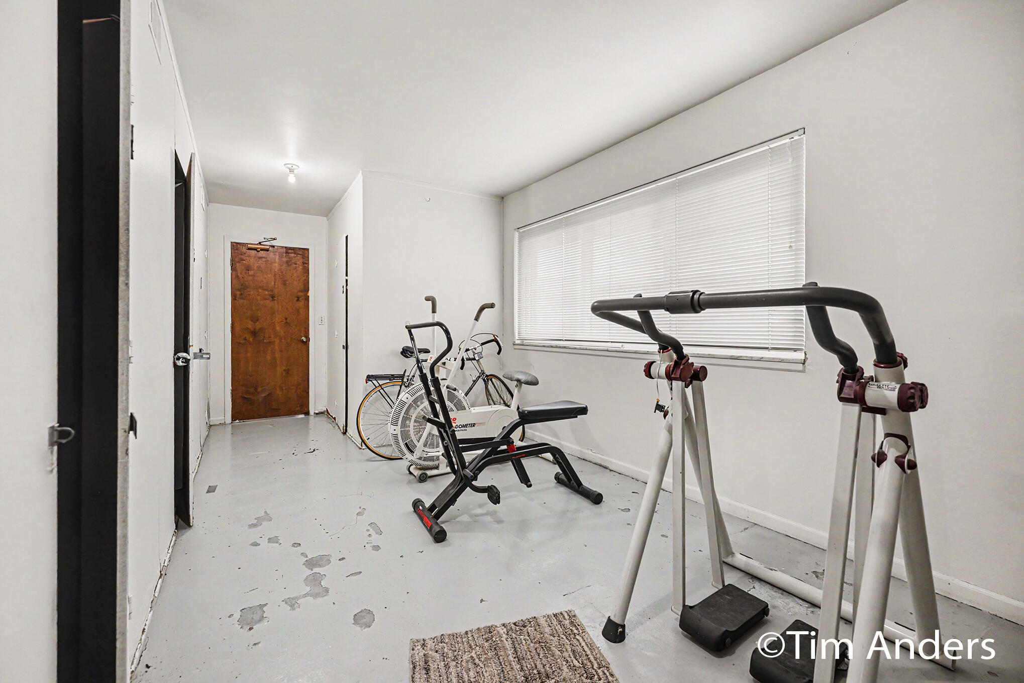 2759 Leonard Street NW Grand Rapids MI 49504