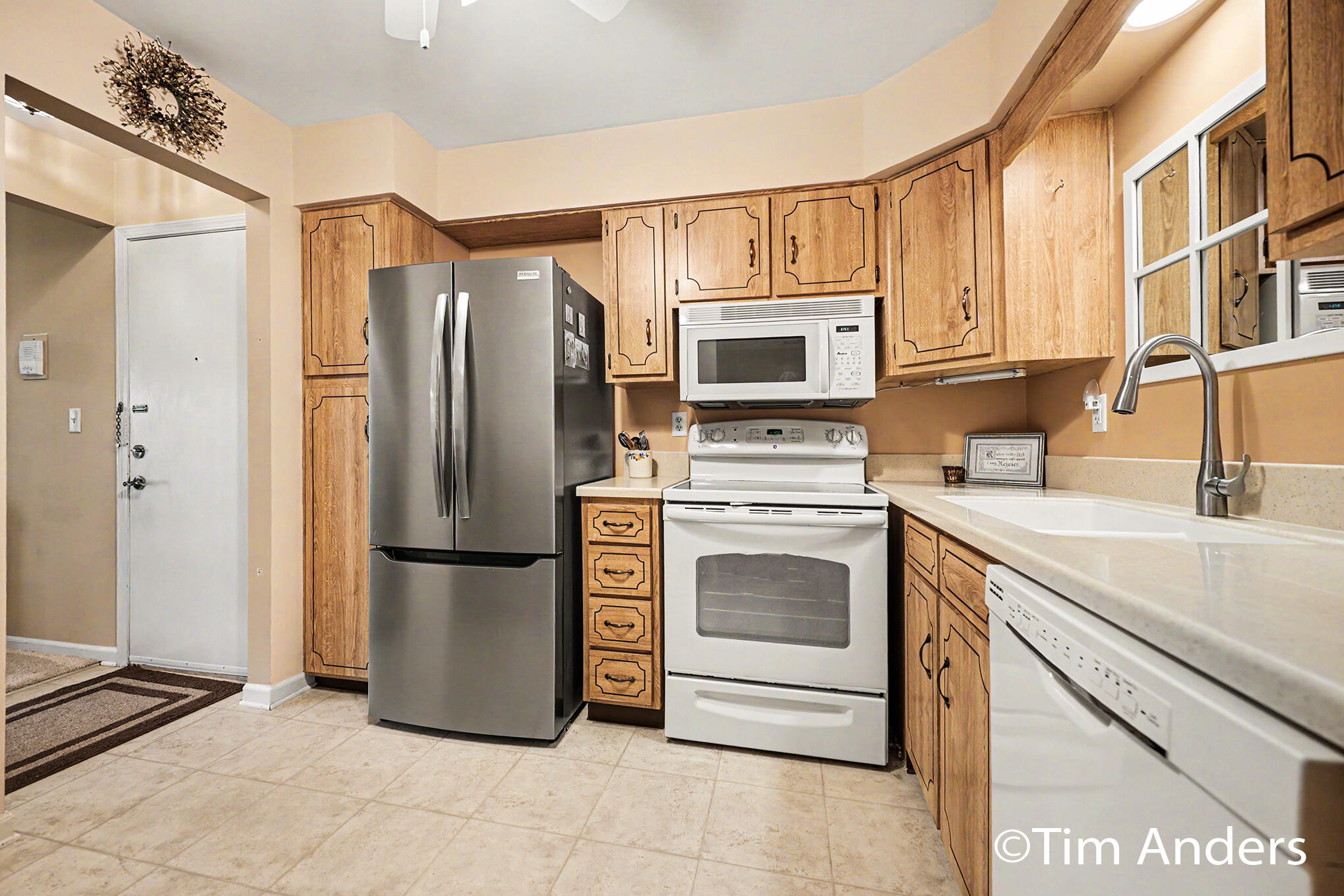 2759 Leonard Street NW Grand Rapids MI 49504