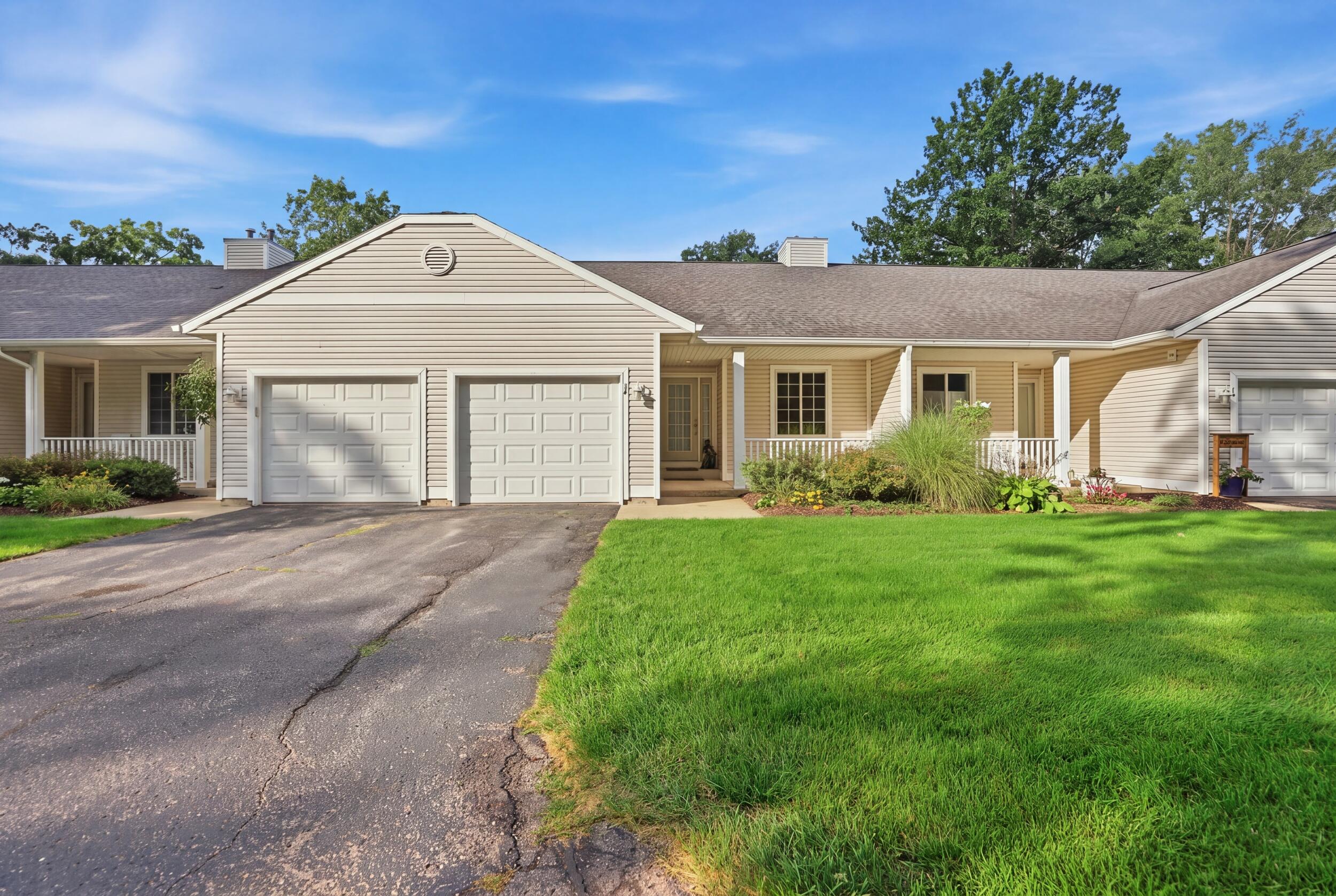 14 W Scotts Drive Holland MI 49424