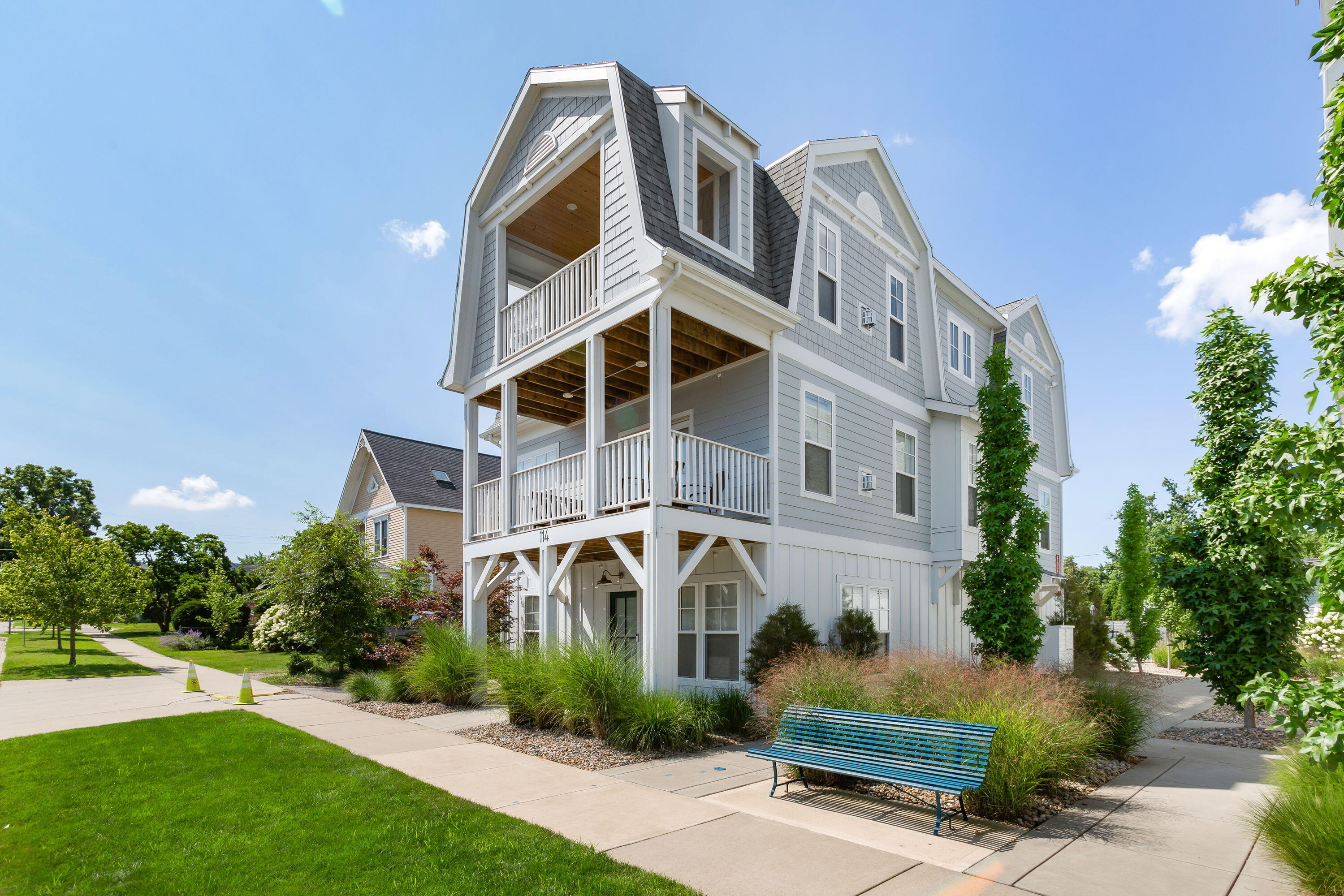 New Buffalo MI, 114 N Barton Street