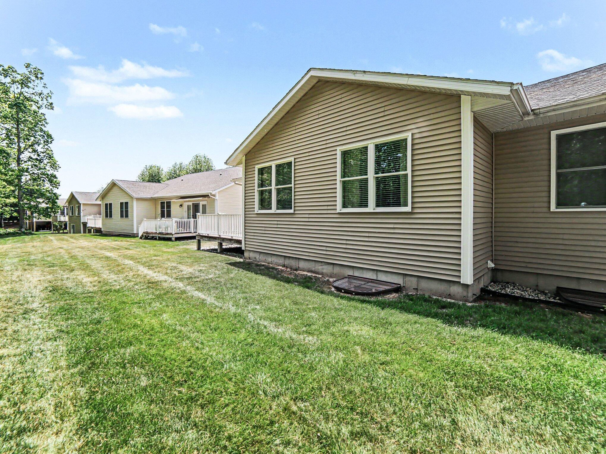 1276 Blue Heron Drive Ludington MI 49431