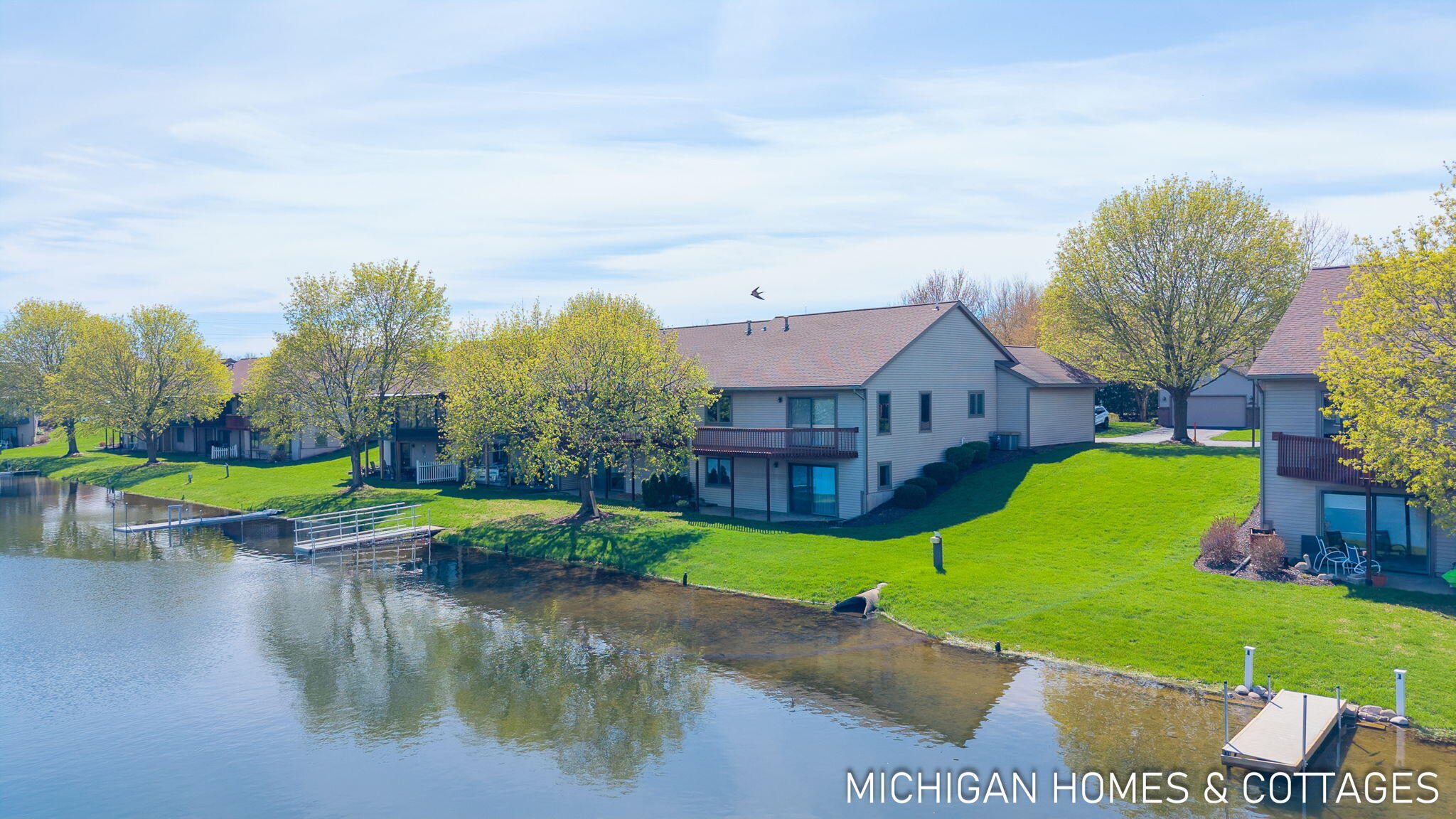 1674 Lakeview Drive Zeeland MI 49464