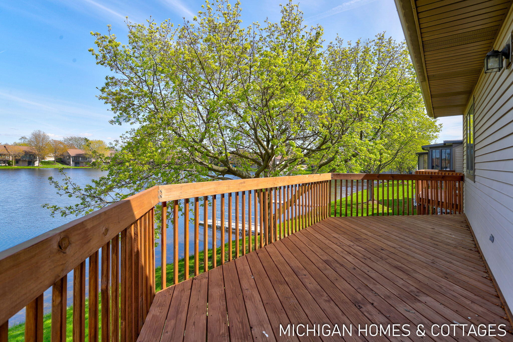 1674 Lakeview Drive Zeeland MI 49464