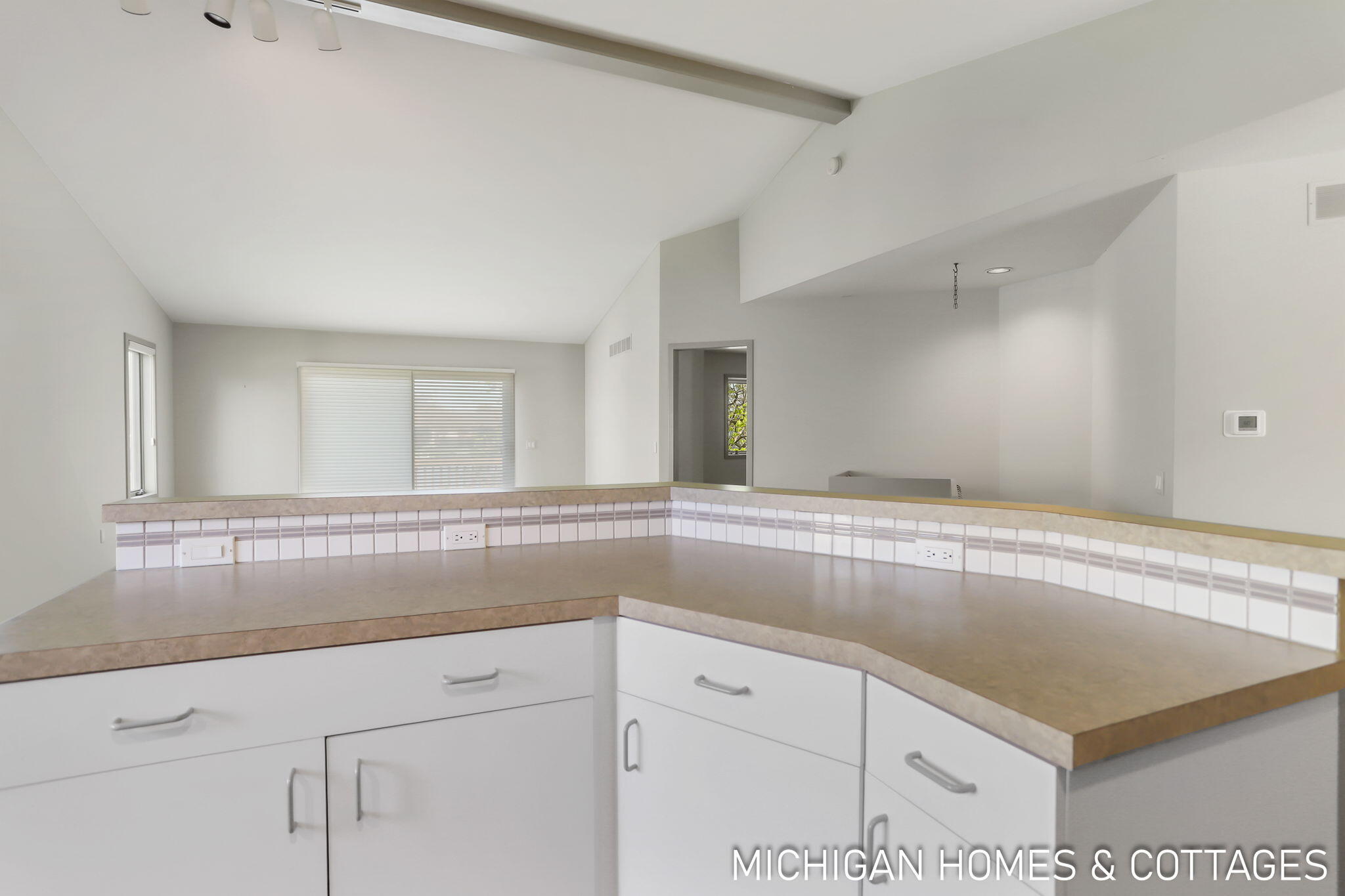 1674 Lakeview Drive Zeeland MI 49464