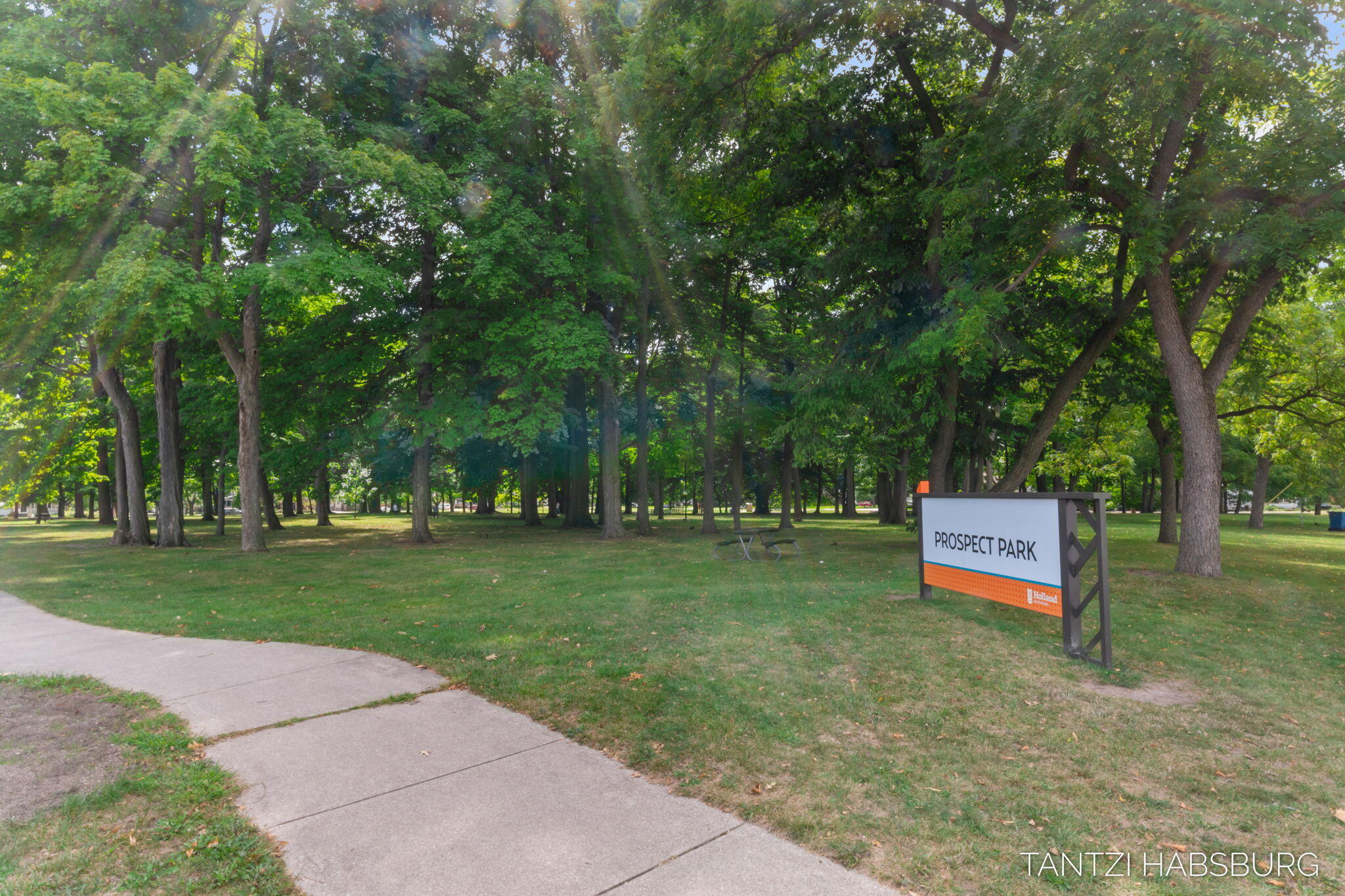 533 Columbia Avenue Holland MI 49423