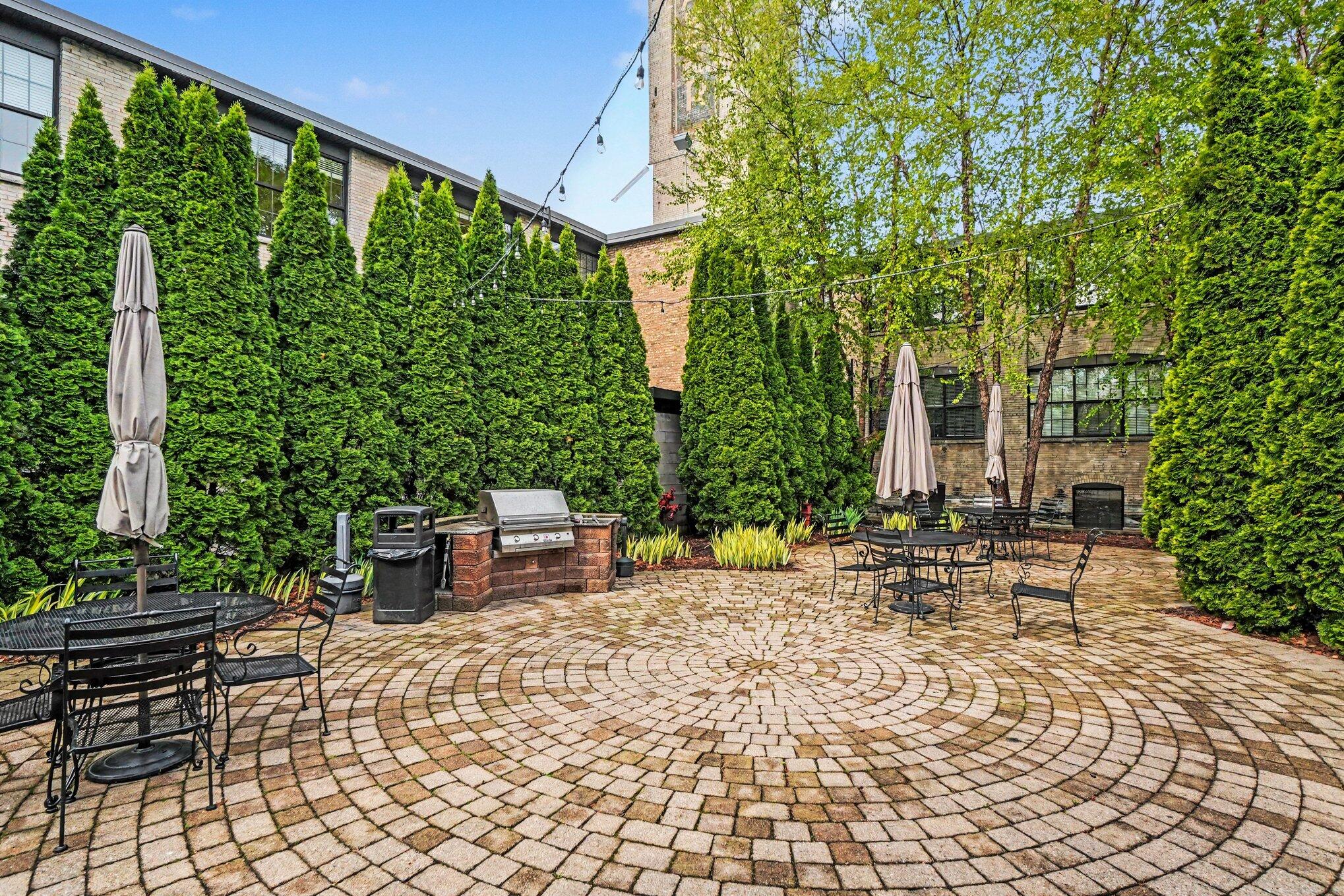 533 Columbia Avenue Holland MI 49423